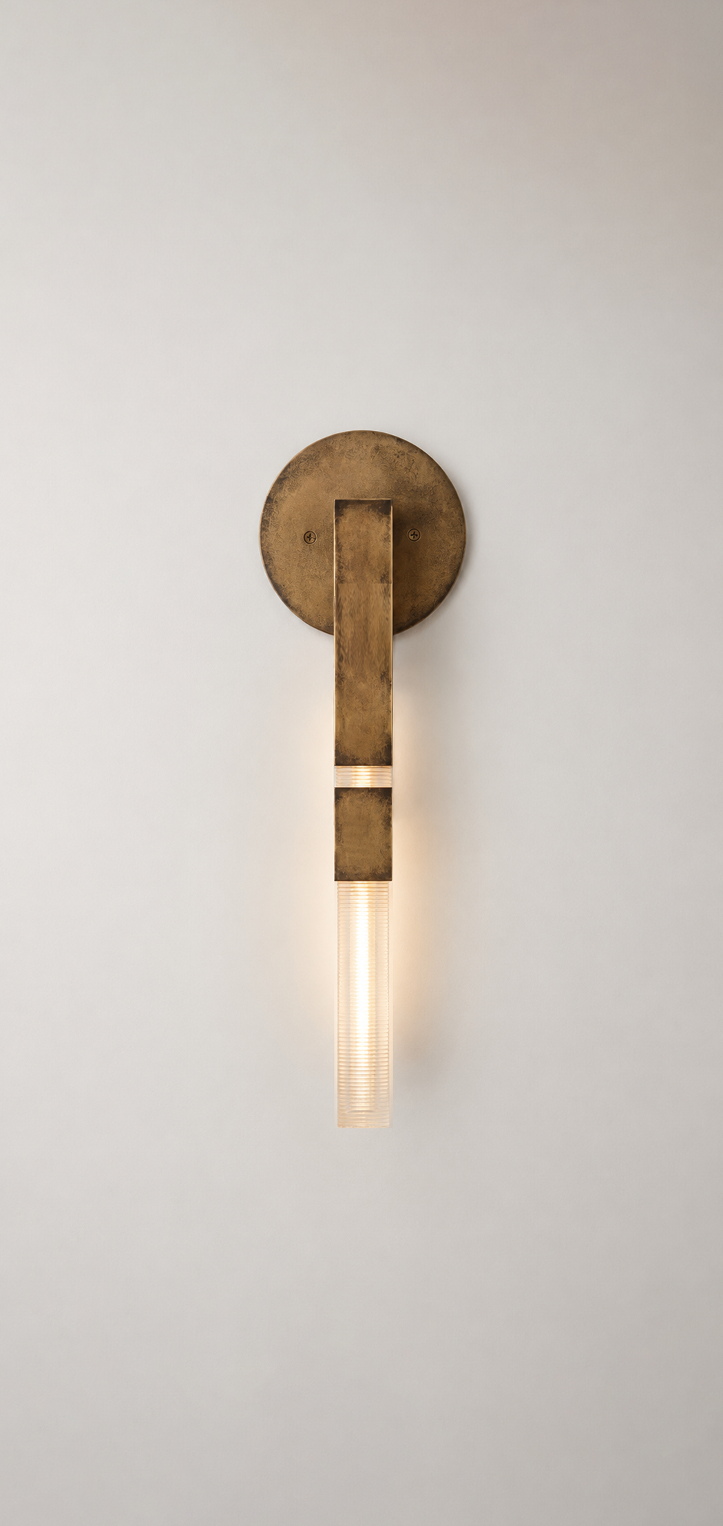Daikon Studio Post Banded Full Sconce in Aged Brass.png