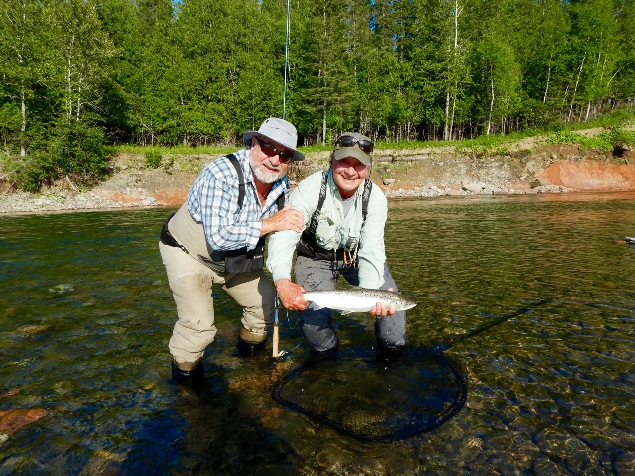 Kjell Ingebrigsten from Norway landed his first one on the Petite Cascapedia guided by Salmon Lodge guide Clement Bernier, nice grilse Kjell.