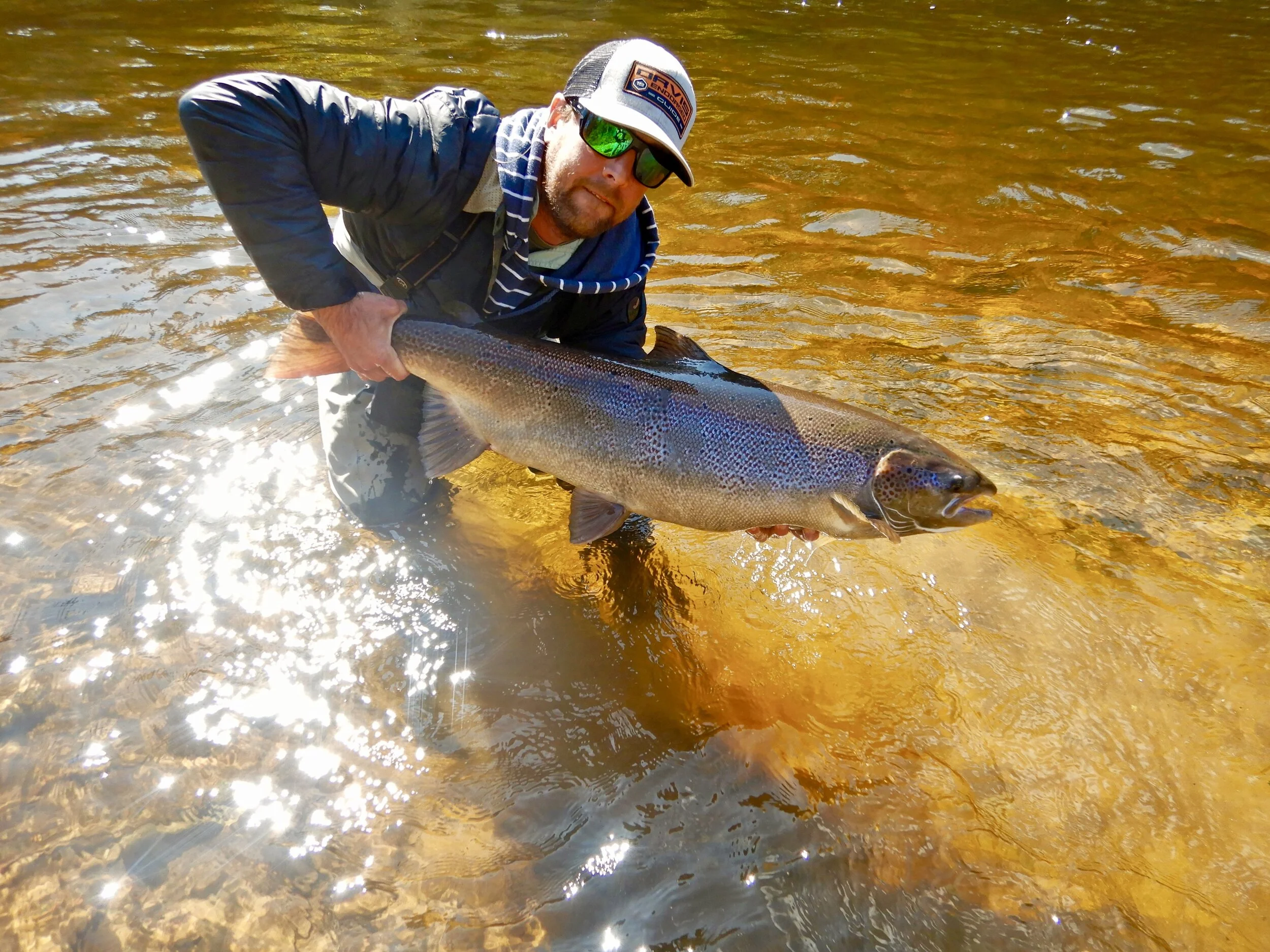 In the photo above is our guide Renaud who is posing with an absolute beauty landed by our new friend James Sutton! It is officially his personal best and we are so happy to welcome him to our family.