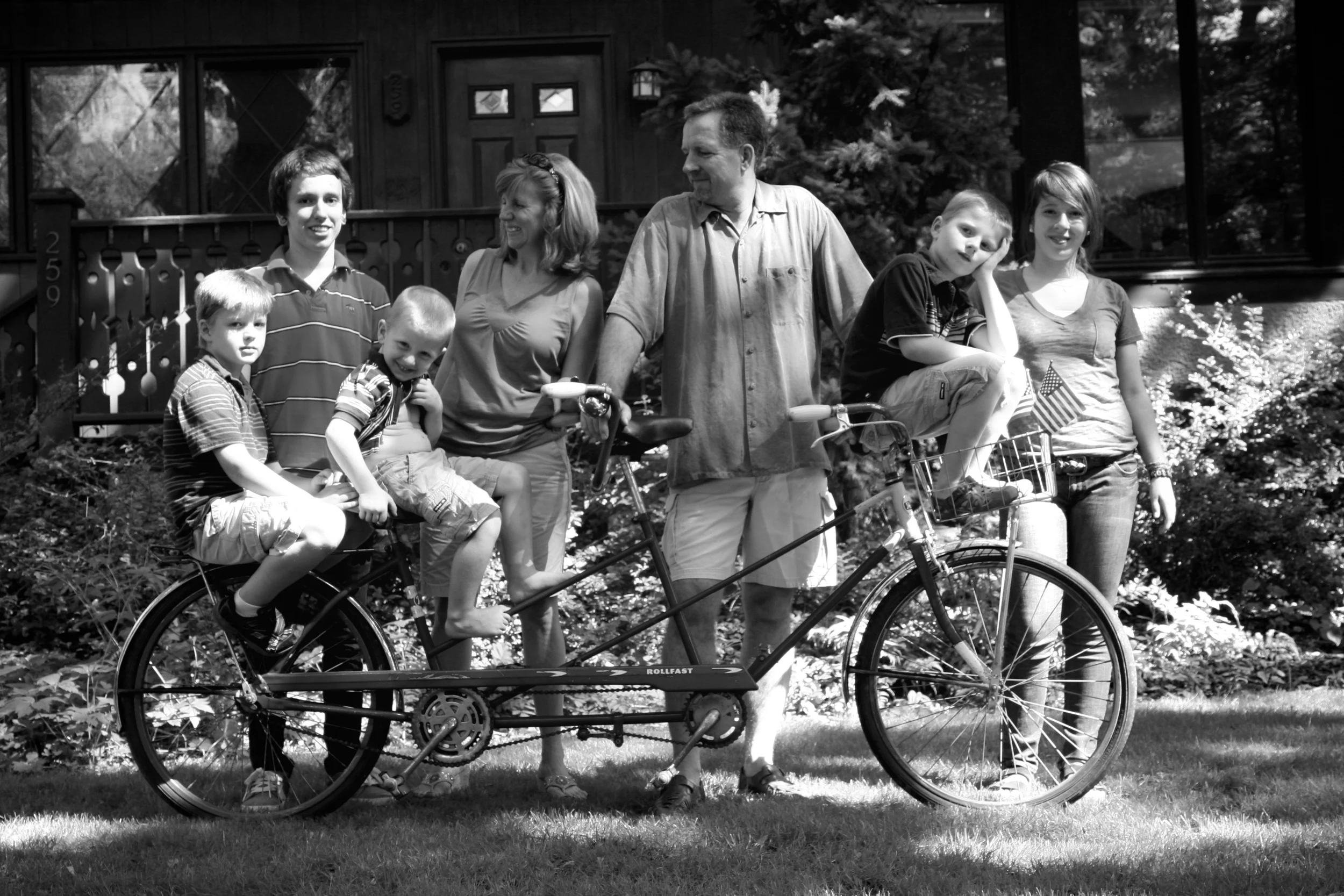 Friend Family 118B&WFamilyTandem.jpg