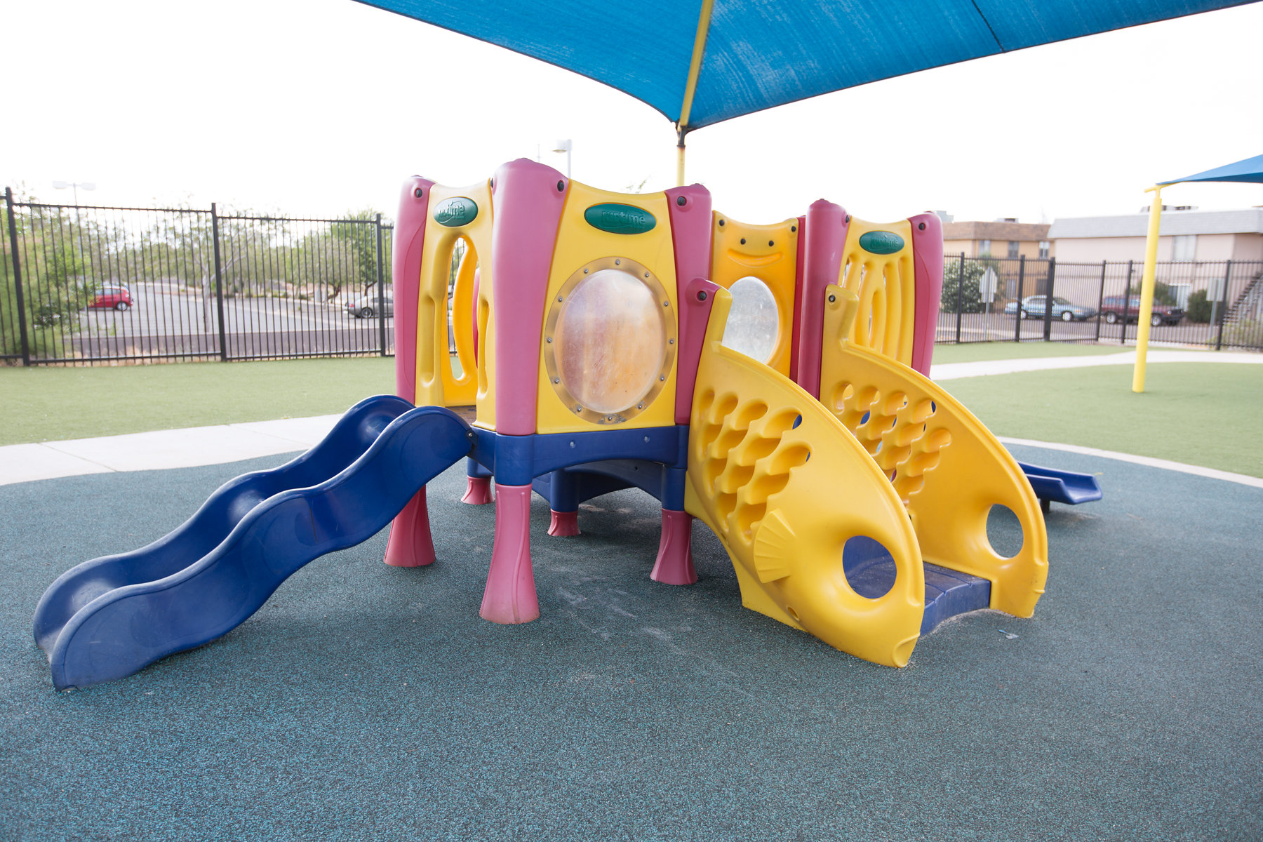Henderson Learning Center 180 N. Westminster Way Henderson, NV 89015 Phone: 702-566-1048 Fax: 702-566-4503 Cross Streets: Major & McNeil Zone: South Center Director: Jessica Ruch