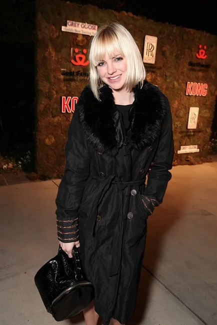 Actress Anna Faris attends the 2011 Fluffball event