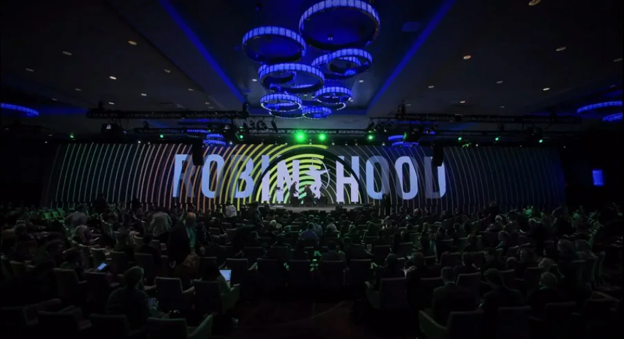 7_RHIC_2013_RHscreen_room.jpg