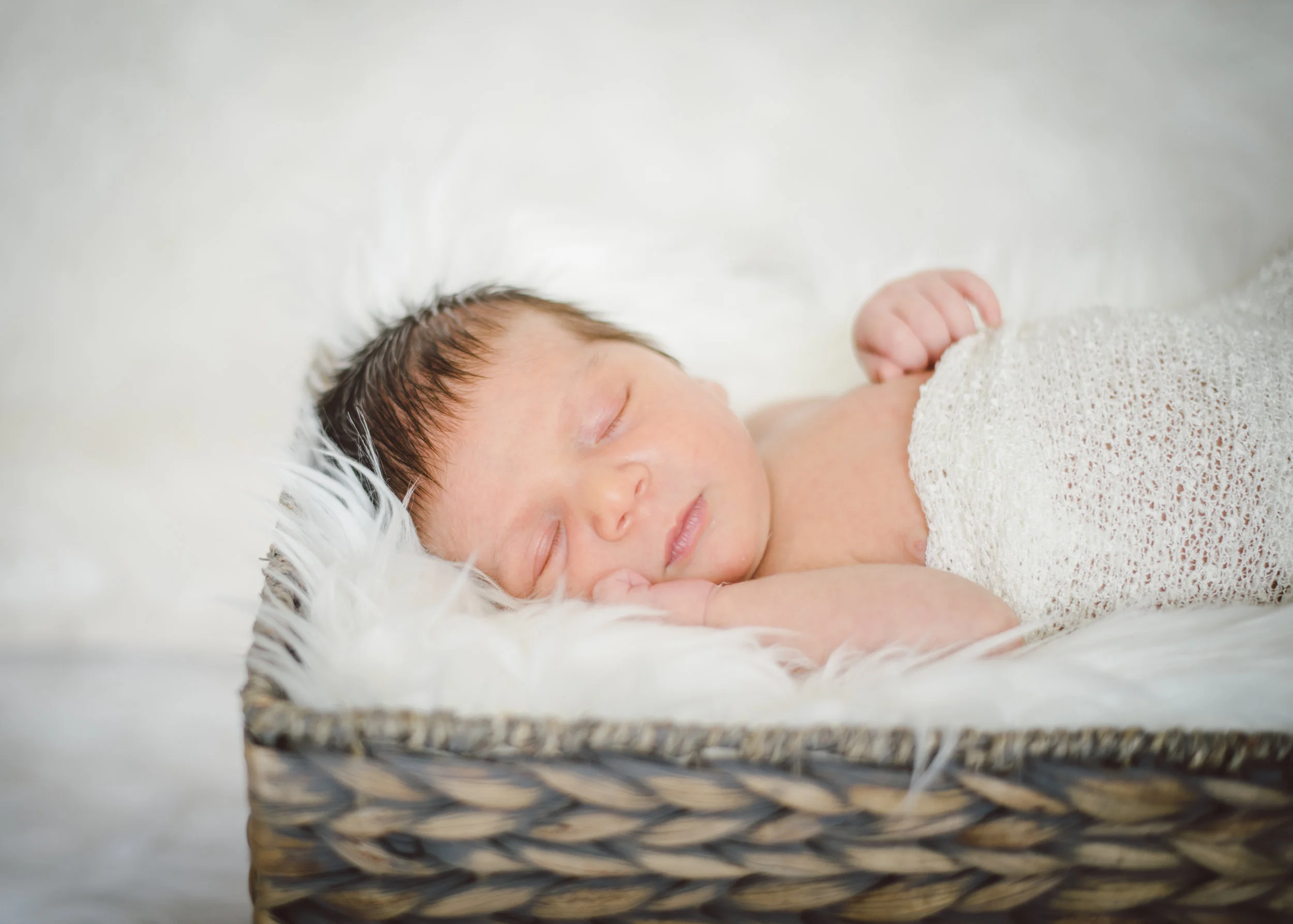 MBPhoto_Vicken_Newborn-16.jpg