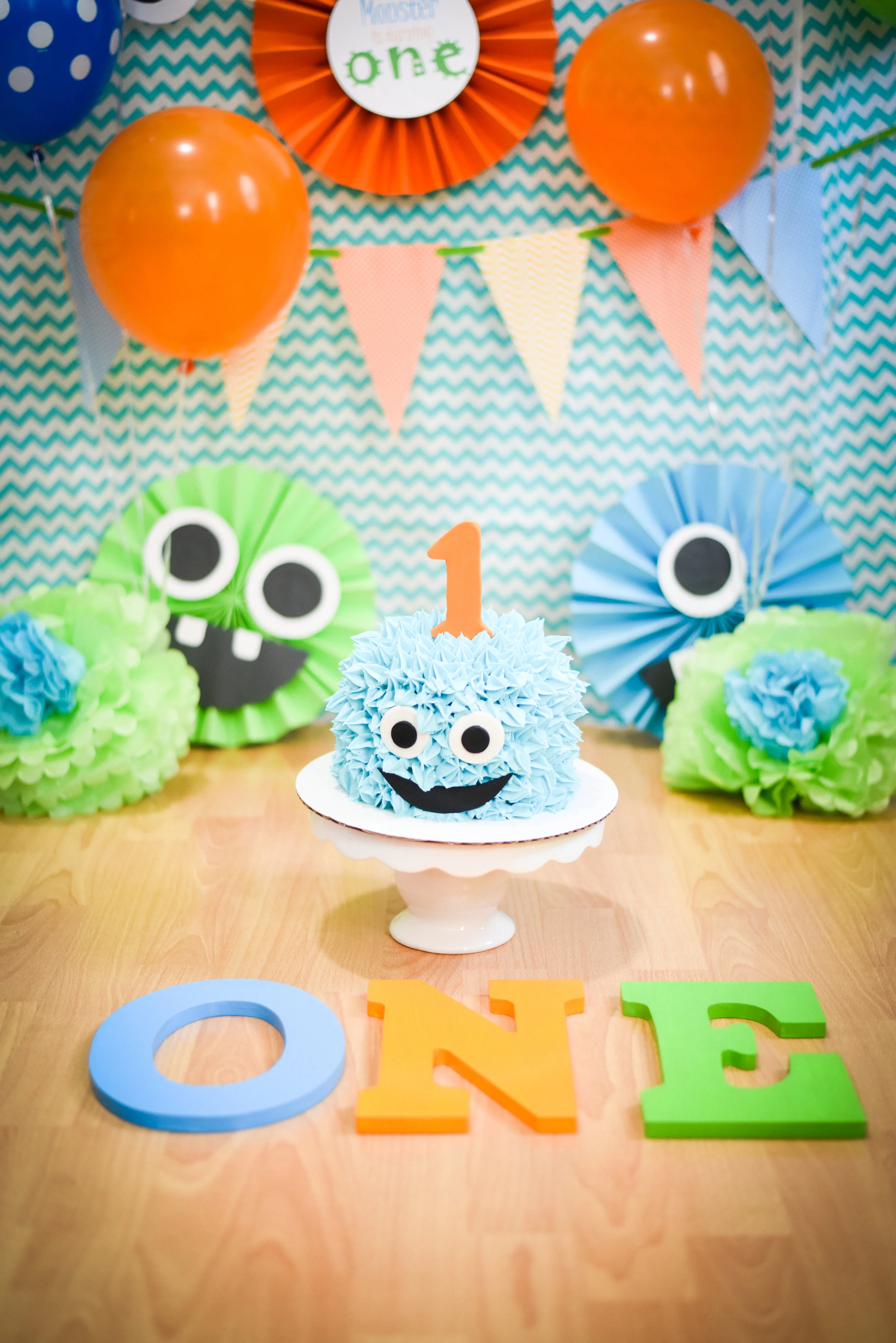 MBPhoto_Navarro - Noah 1st CakeSmash-59.jpg