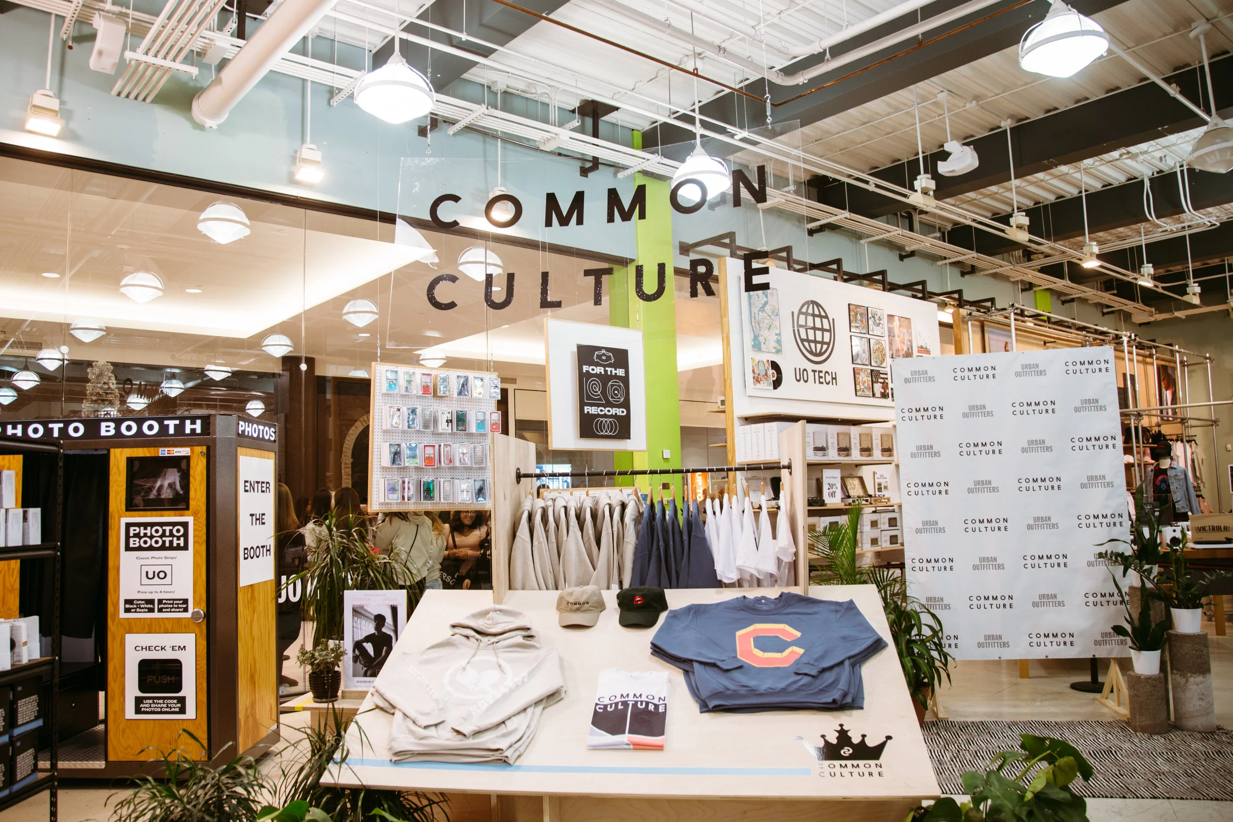 Urban Outfitters - Mall of America, Minneapolis MN