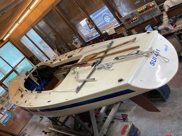 Yngling SUI 401 inkl. Aussenbord-Motor zu verkaufen