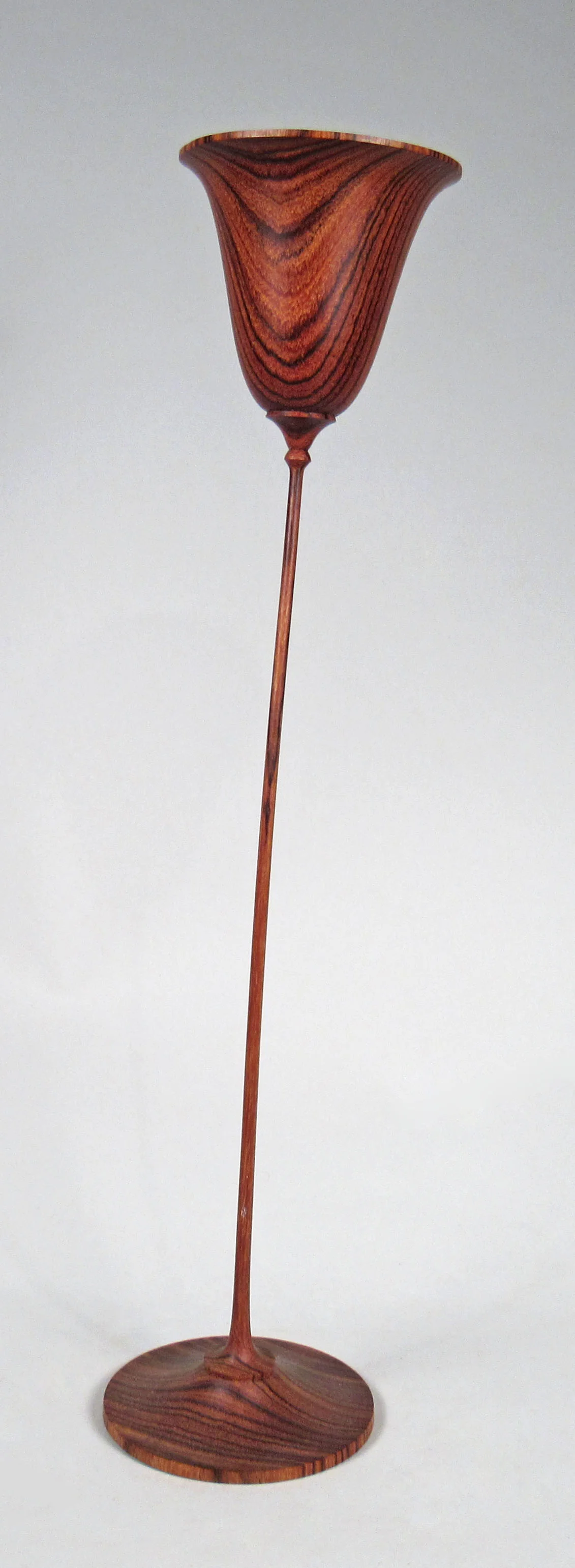 20098_BATTYkingwood_woodturning.jpg