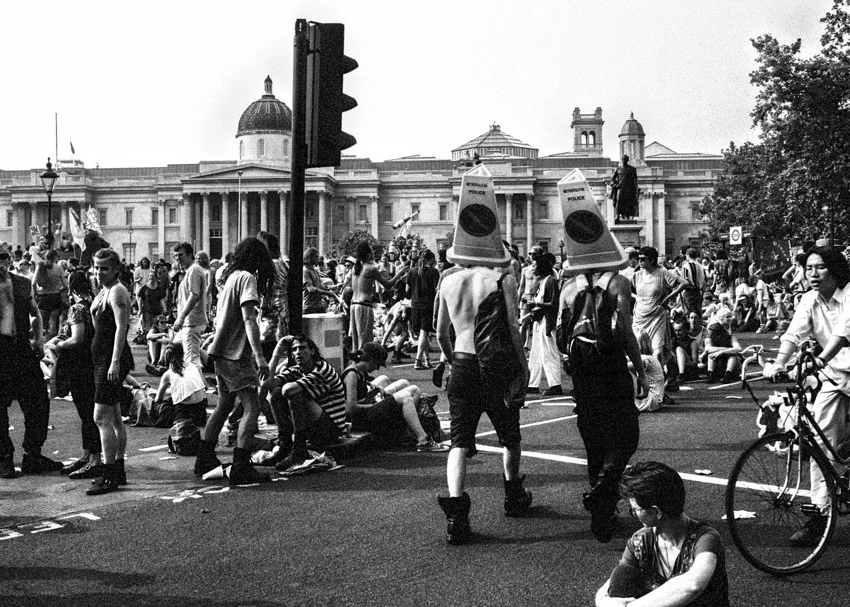 Lee Martin — Party & Protest London 1990sweb120018.jpg