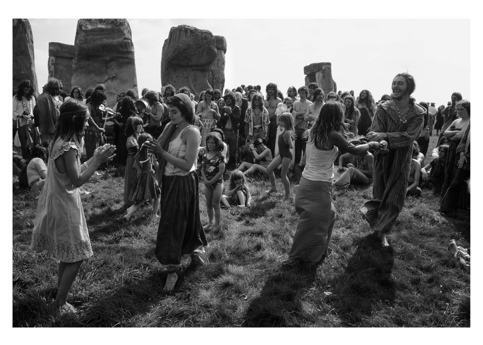 Homer_Sykes_Stone_henge_second_web12005.jpg