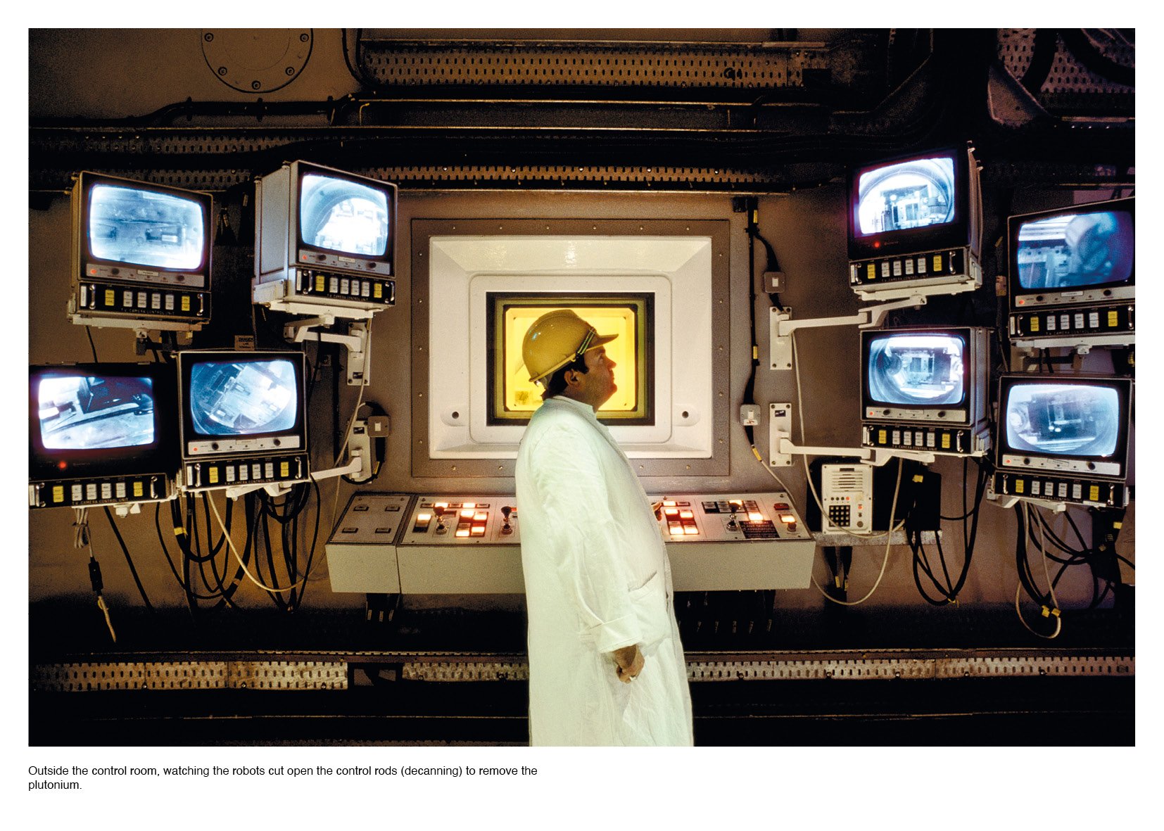 Barry Lewis Sellafield Nuclear Site 1985 web120010.jpg