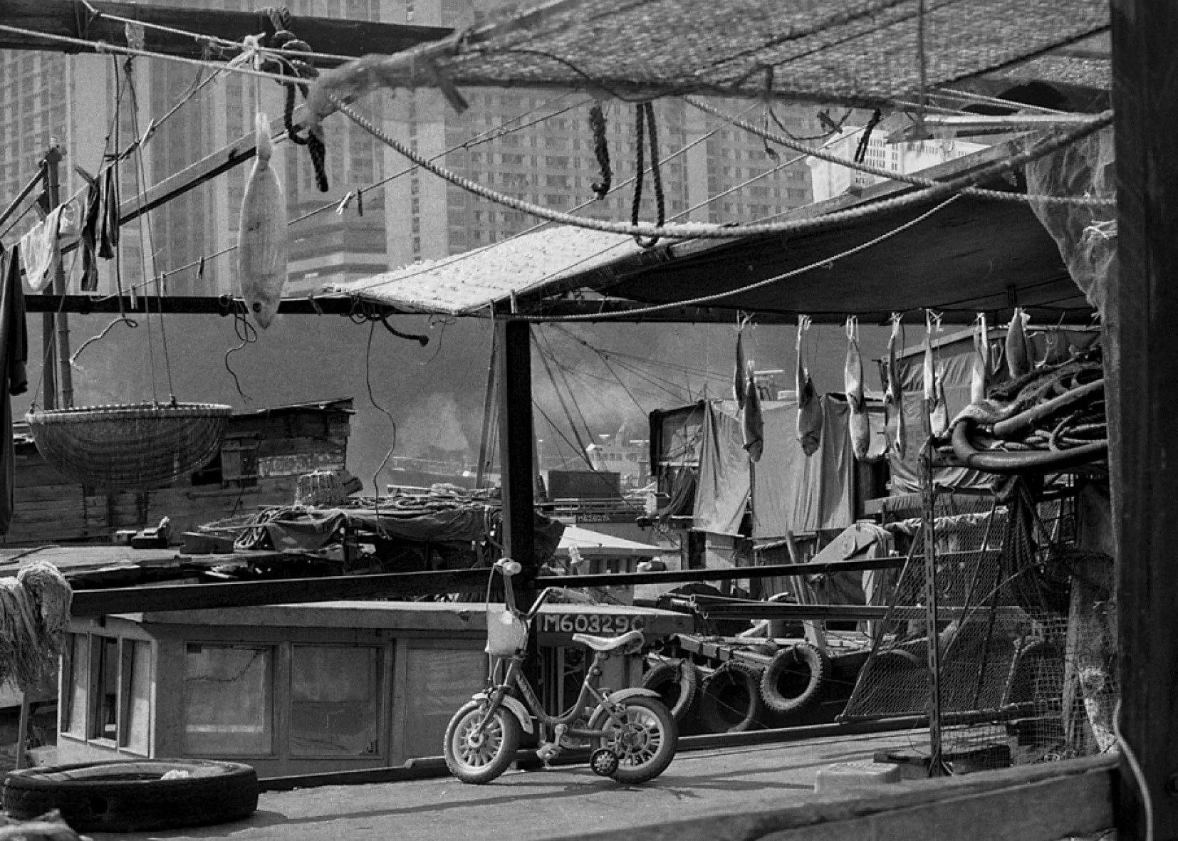 michel venmare Hong Kong 1992 1977web120015.jpg