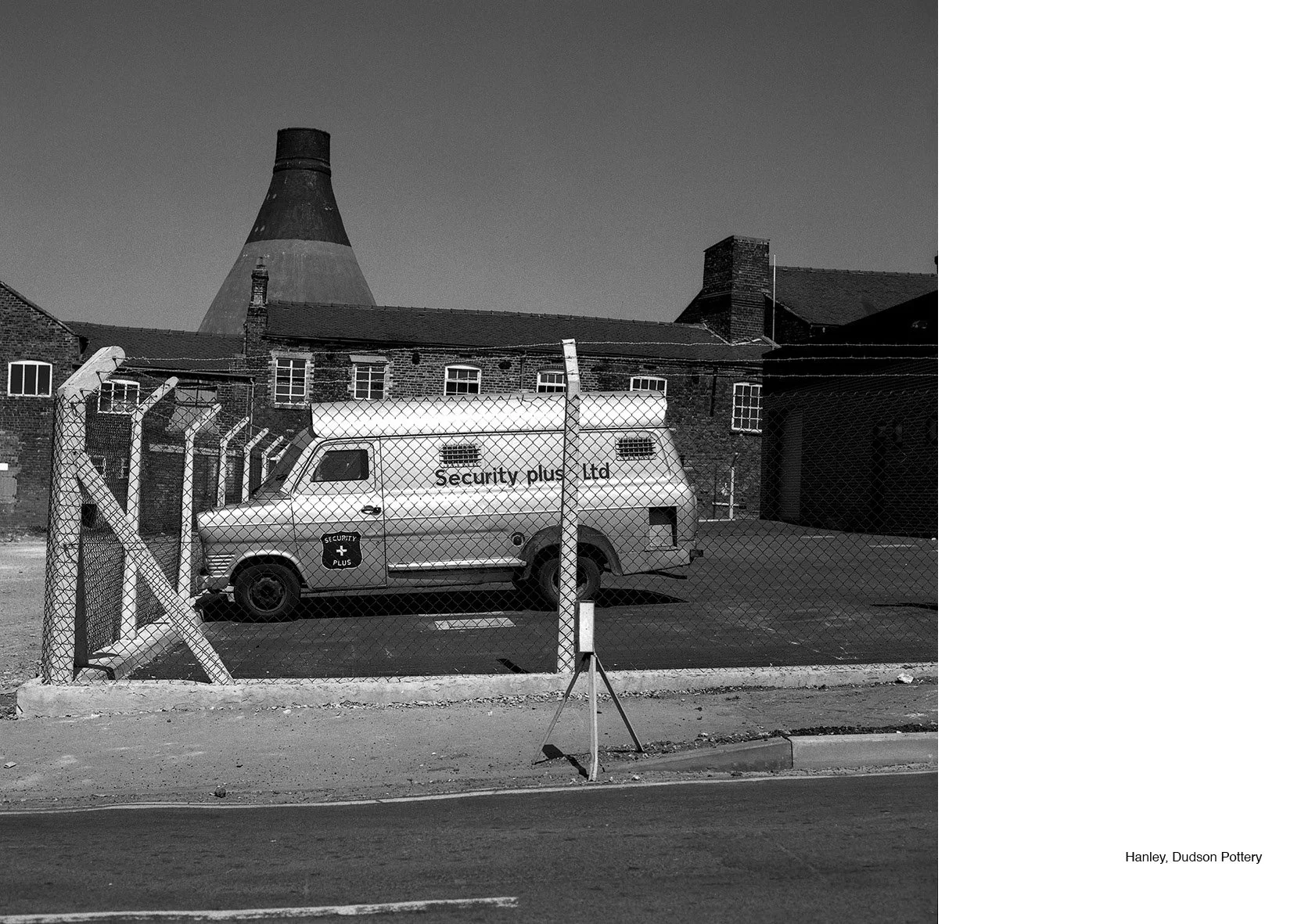 James Baker — Bottle Kilns. Stoke-on-Trent 1980sweb12009.jpg