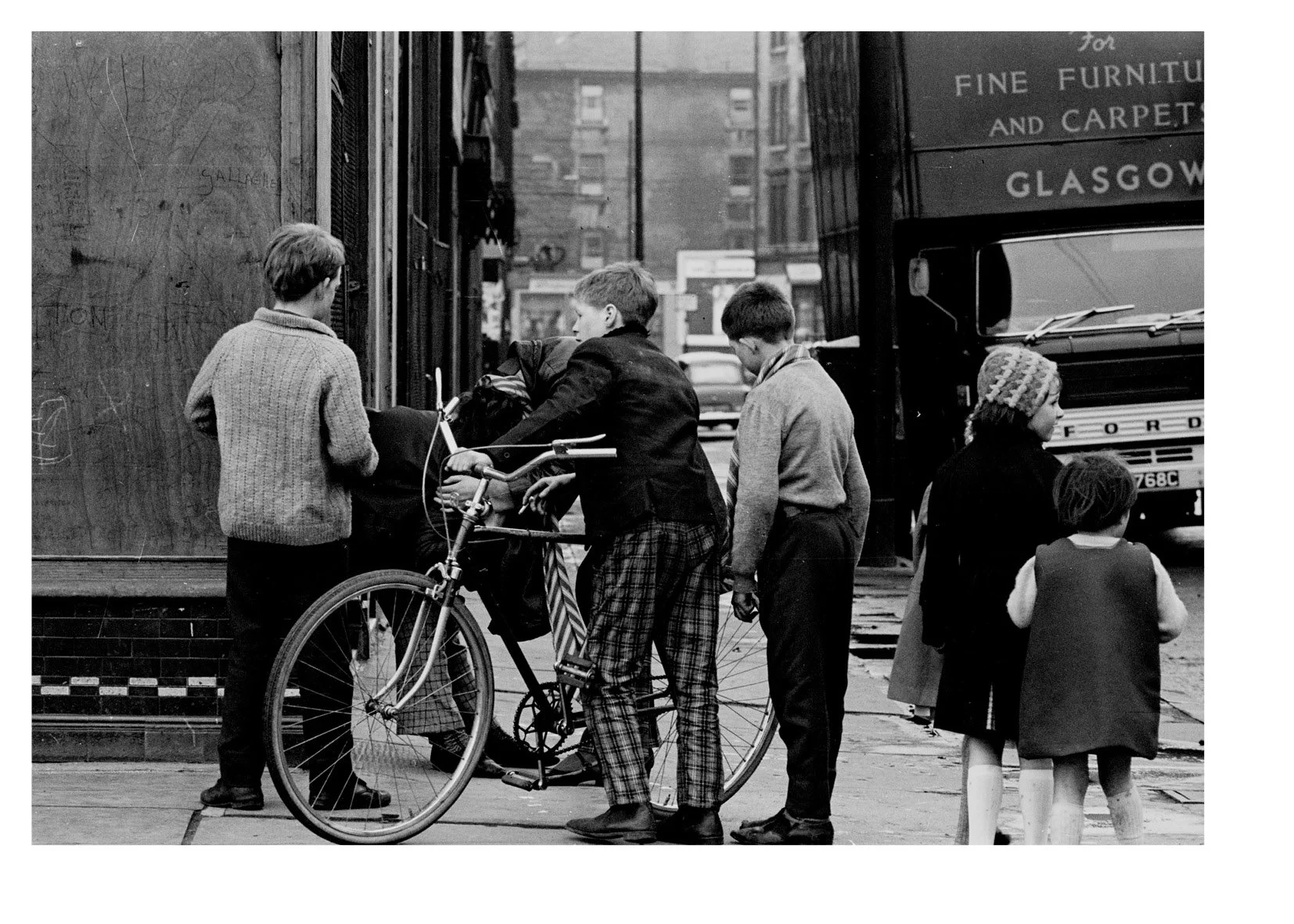 NEW Morton Gillespie Glasgow 1960s Oneweb120011.jpg
