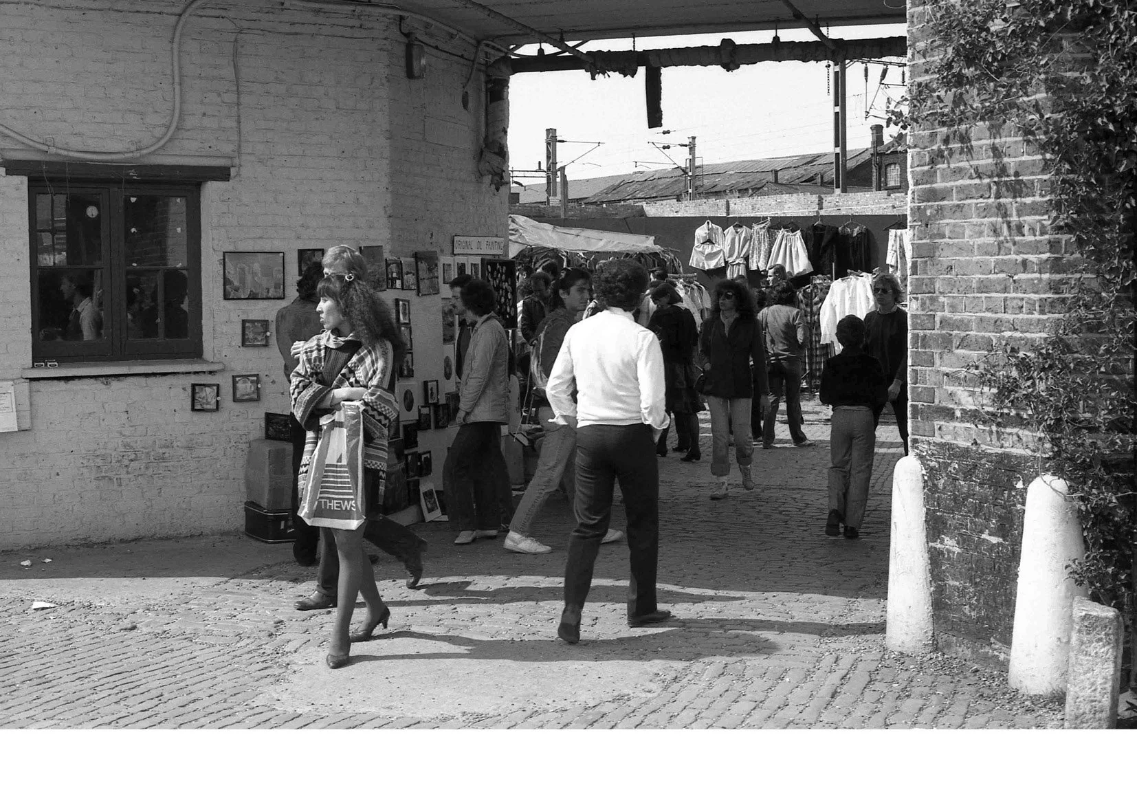 Wendy Aldiss Camden Lock Market 1982web12009.jpg