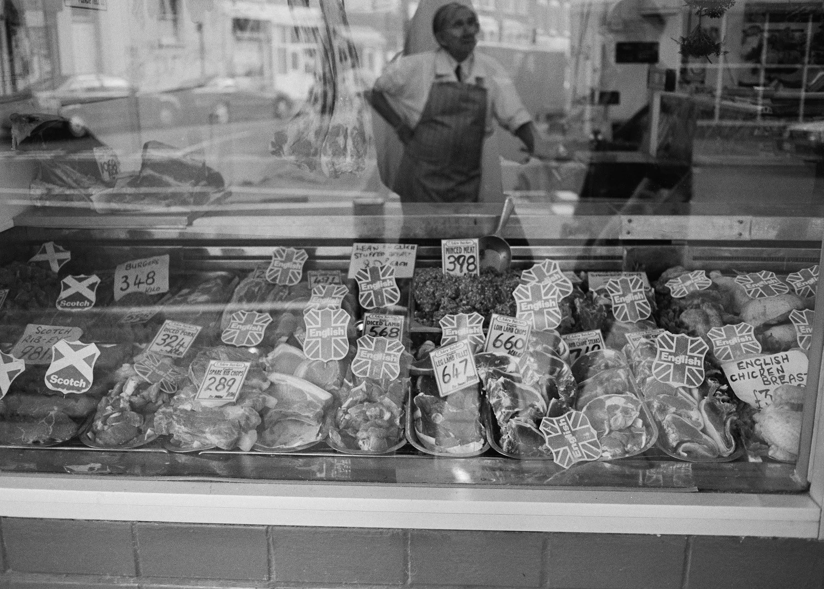 Joan Piekny — London 19-20111125web120013.jpg