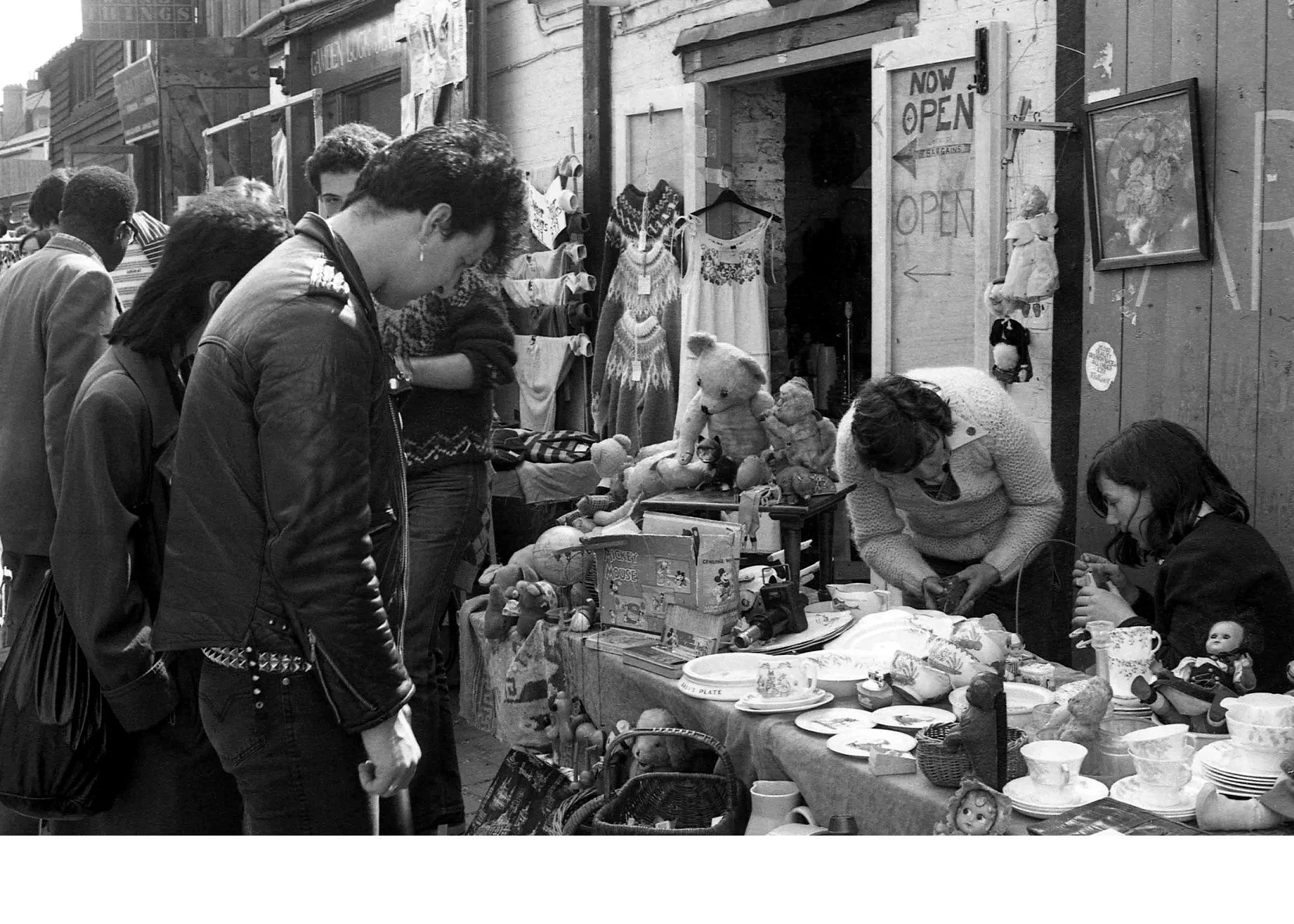 Wendy Aldiss Camden Lock Market 1982web12003.jpg