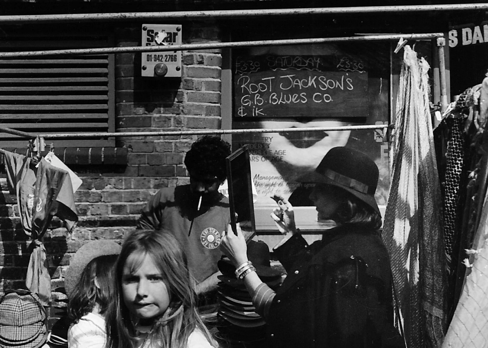 Wendy Aldiss Camden Lock Market 1982web120016.jpg