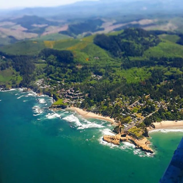 This shoreline looks like it belongs somewhere tropical! 🏝️ #nopeitsoregon