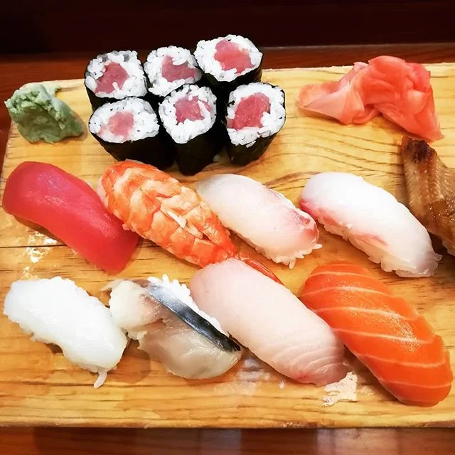 Date night! Secret: I can easily get un-mad with sushi and or cheese. 🍣 #sushi