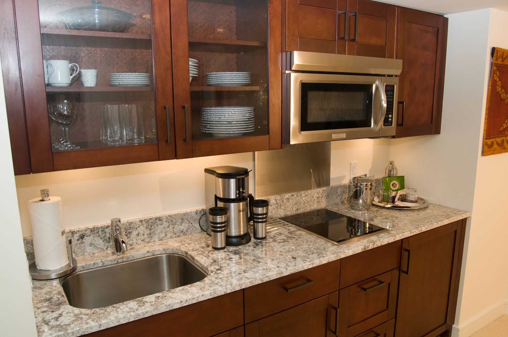Jet TW studio kitchenette.jpg