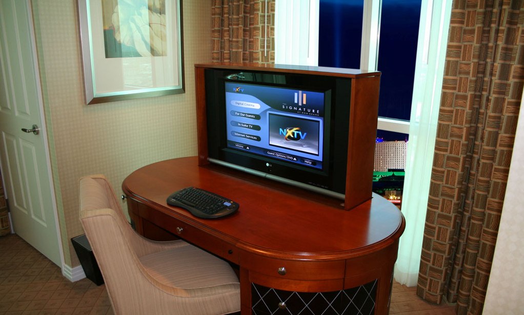 1 BR TV.jpg