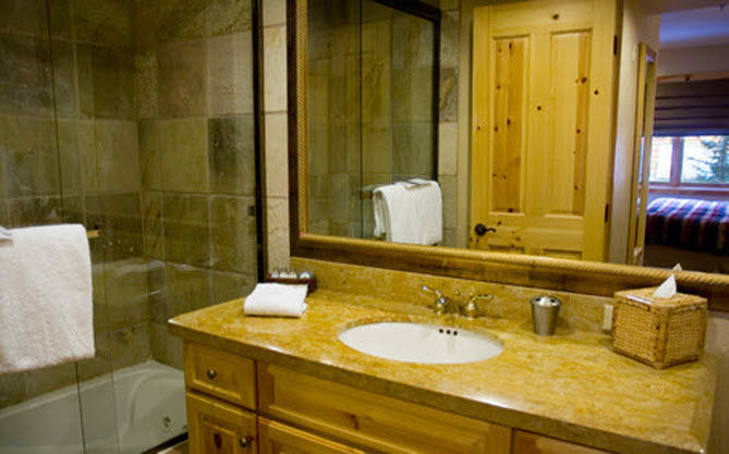 Cabin Bath.jpg