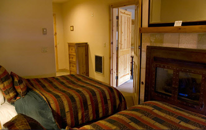Cabin DBL Beds.jpg