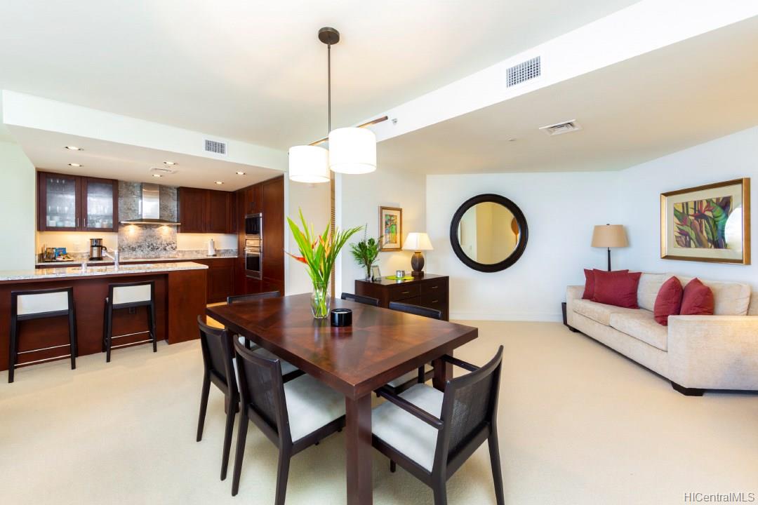TRW 2BR+3BA UNIT 6 .jpg