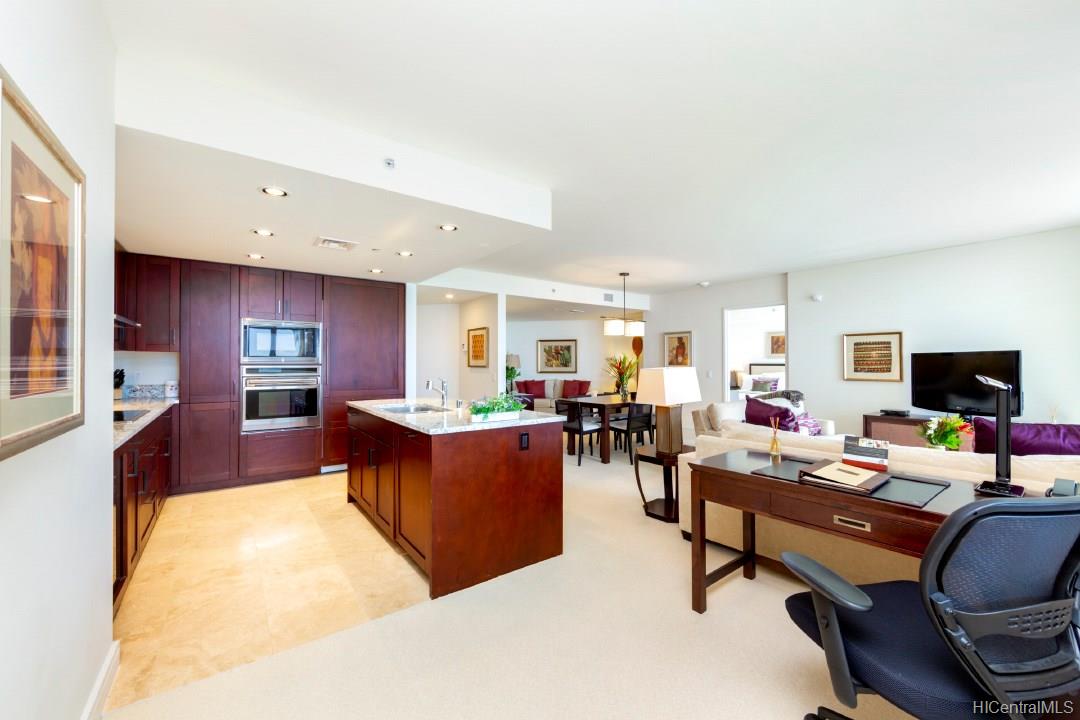TRW 2BR+3BA UNIT 11 .jpg