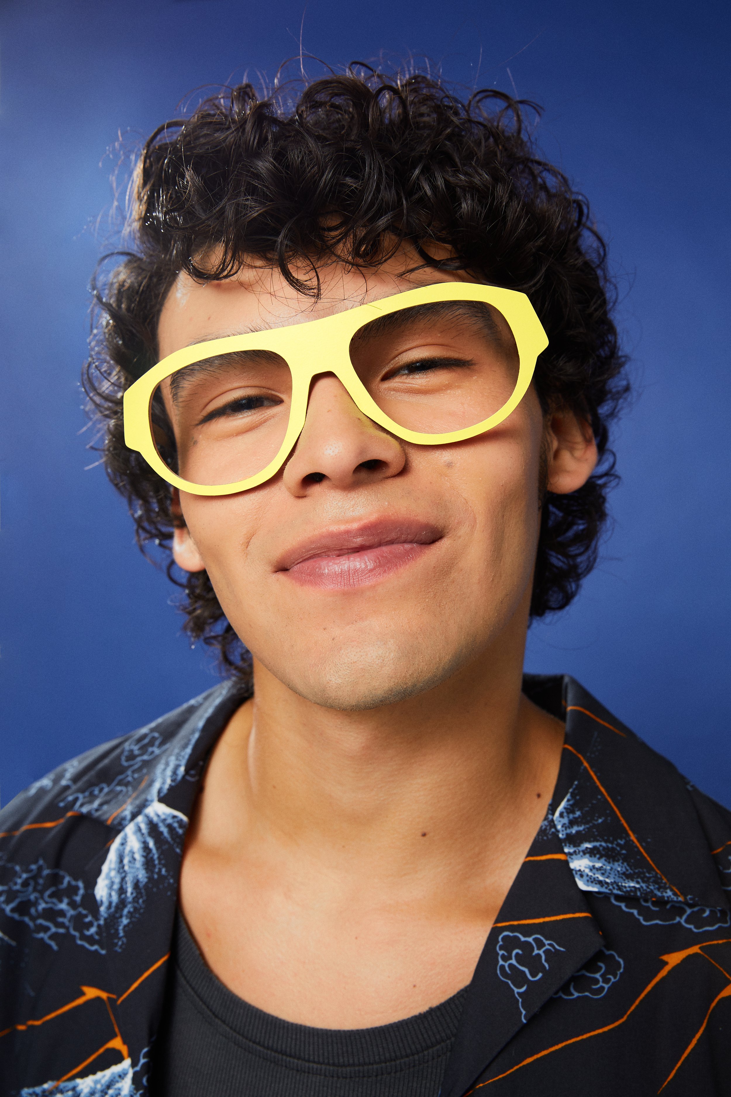 CAMPAIGN_BELTRAN_YELLOW_2_NINA_MUR_EYEWEAR.jpg