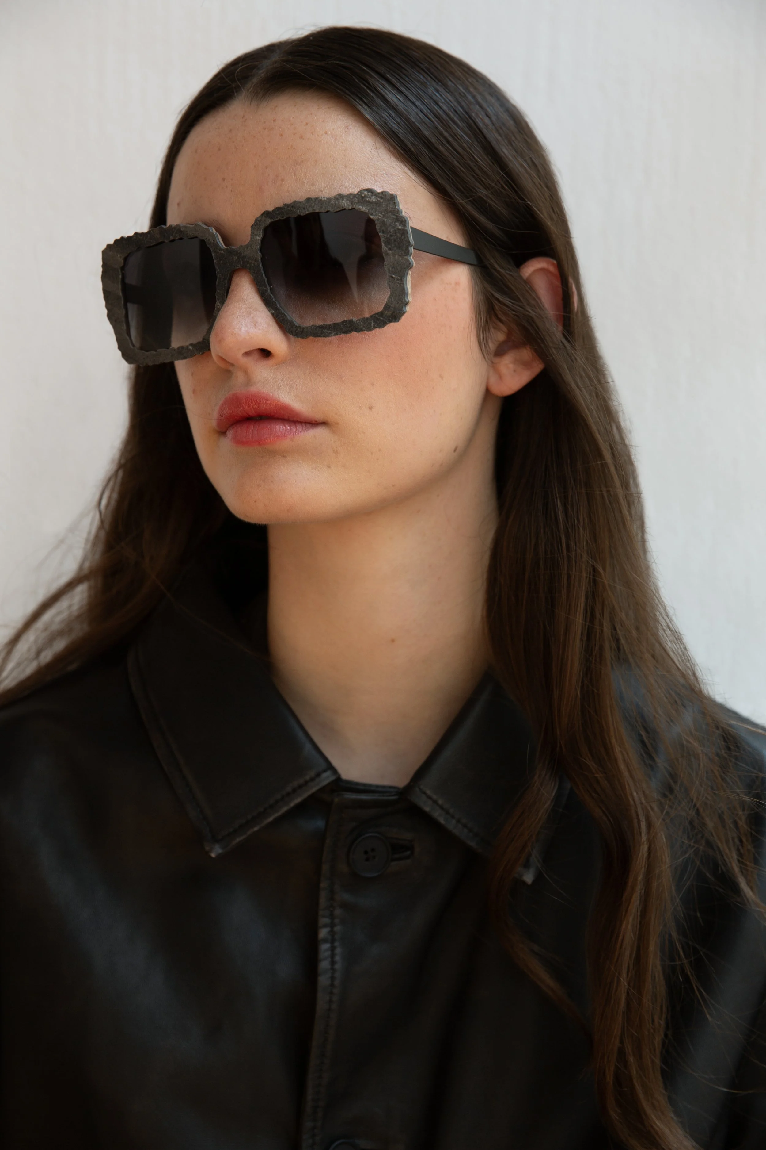 LOOKBOOK_SIMONE_MERCURY_3_NINA_MUR_EYEWEAR.jpg