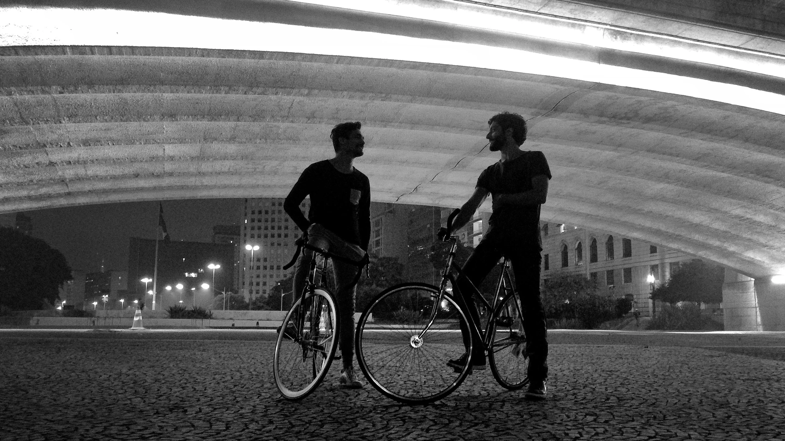 Cris Grego + Caio Zaccariotto