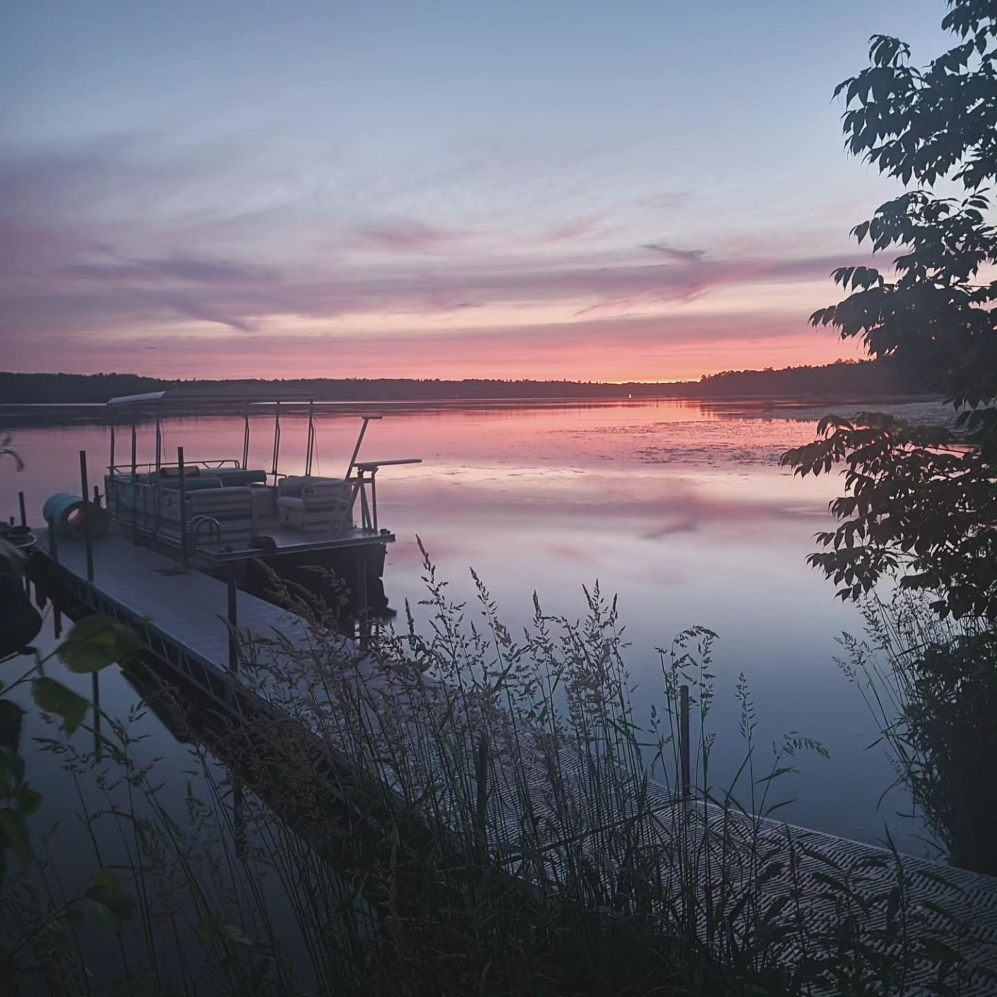 Going to miss Minnesota sunrises and all the memories we made here ✨️