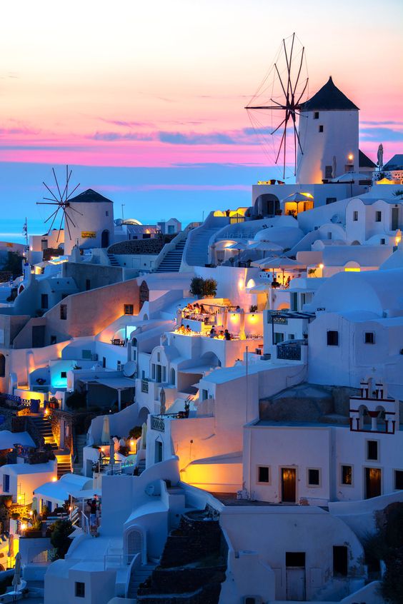 https://500px.com/photo/142833361/oia-by-olari-ionut