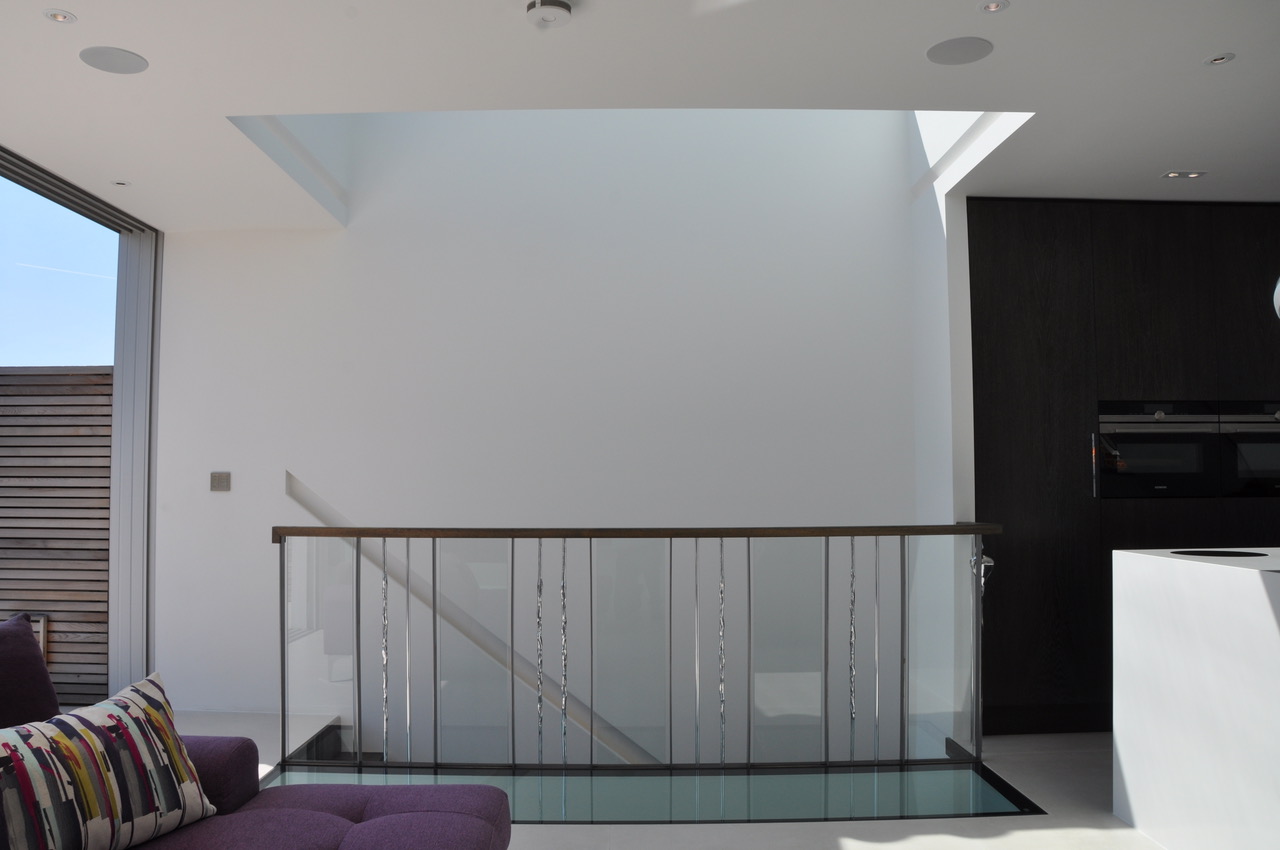 The large lightweight also features concealed LED lighting around the rim