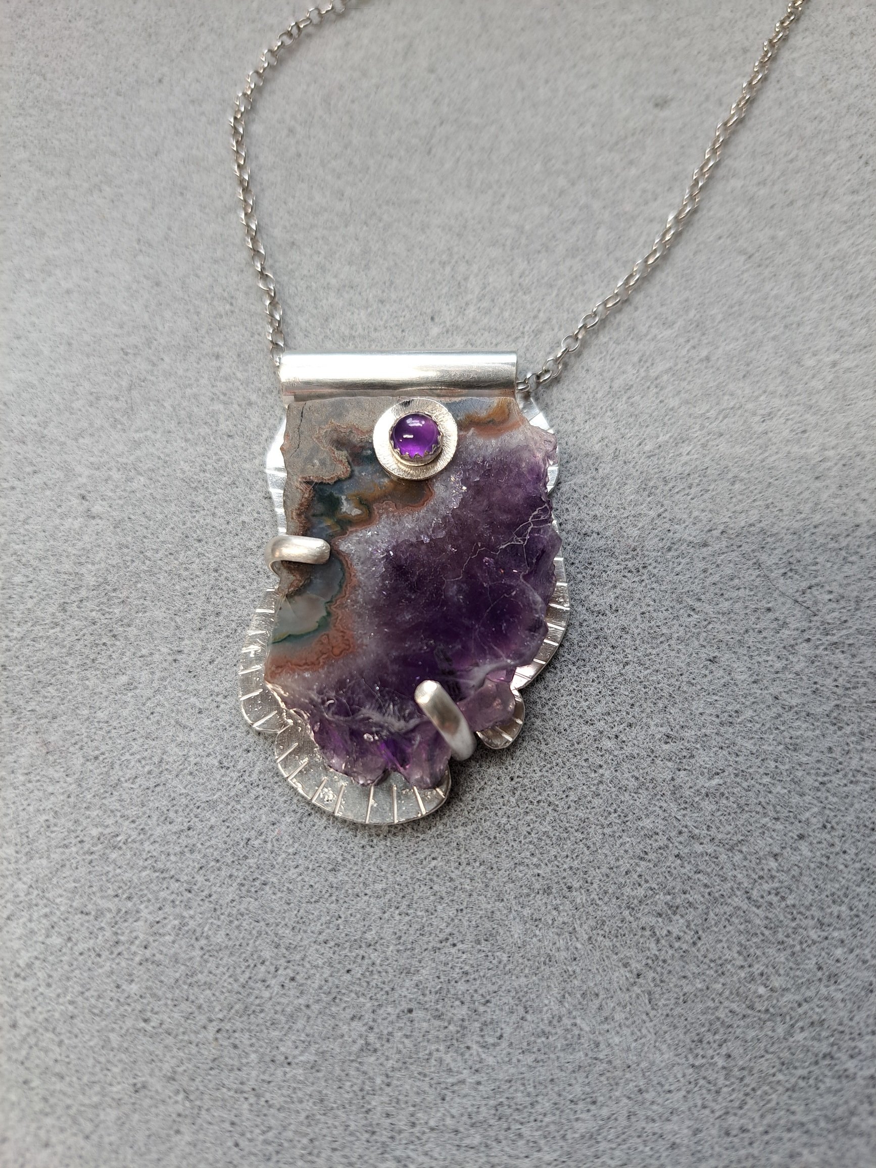 Amethystpendant - nirado sloan.jpg