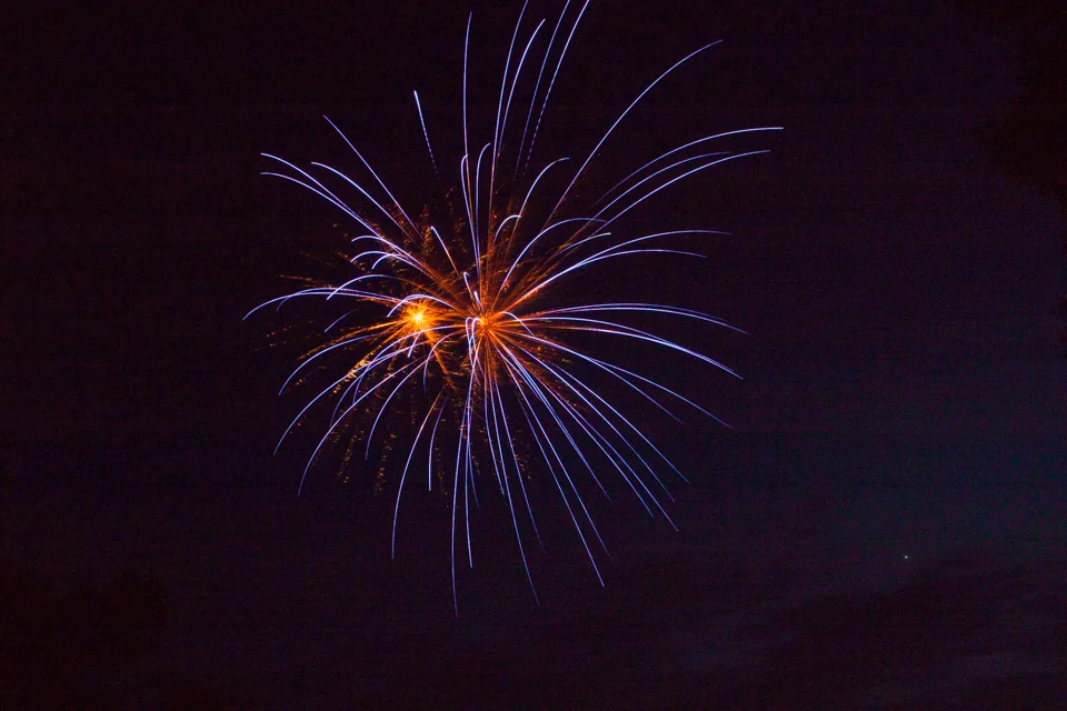 ISO 100, f/16, 1"6