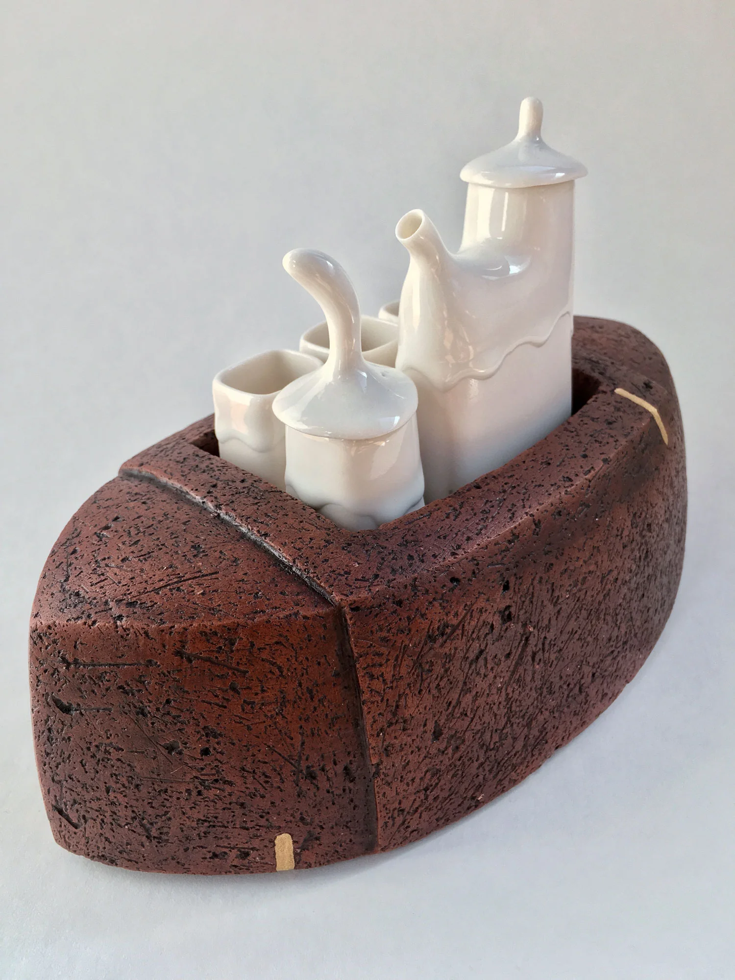 Emigrate Immigrate IX Earthenware, Porcelain, and Kintsugi Gold Leaf 5.5 x 9.5 x 5.5 $ 650