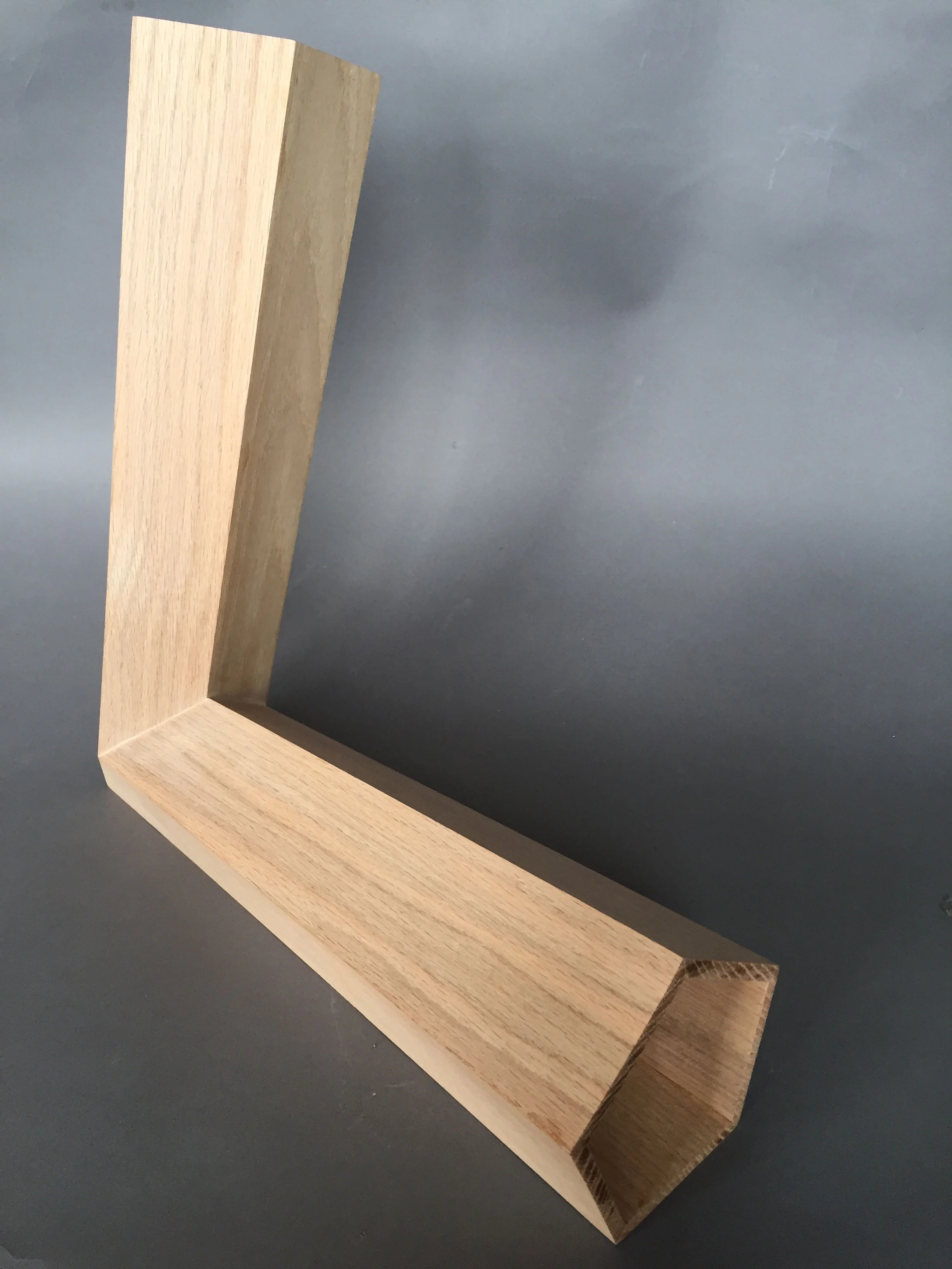 Vee 1 Oak 16 x 4 x 16 $ 250