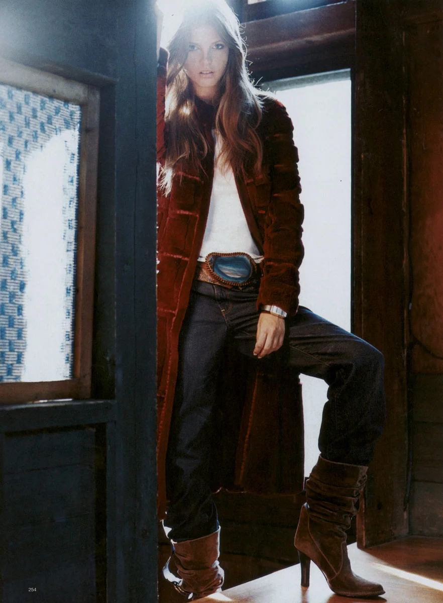 SC_EDITORIAL_HARPERS_WINTERWARDROBE_11_2005_01.jpg