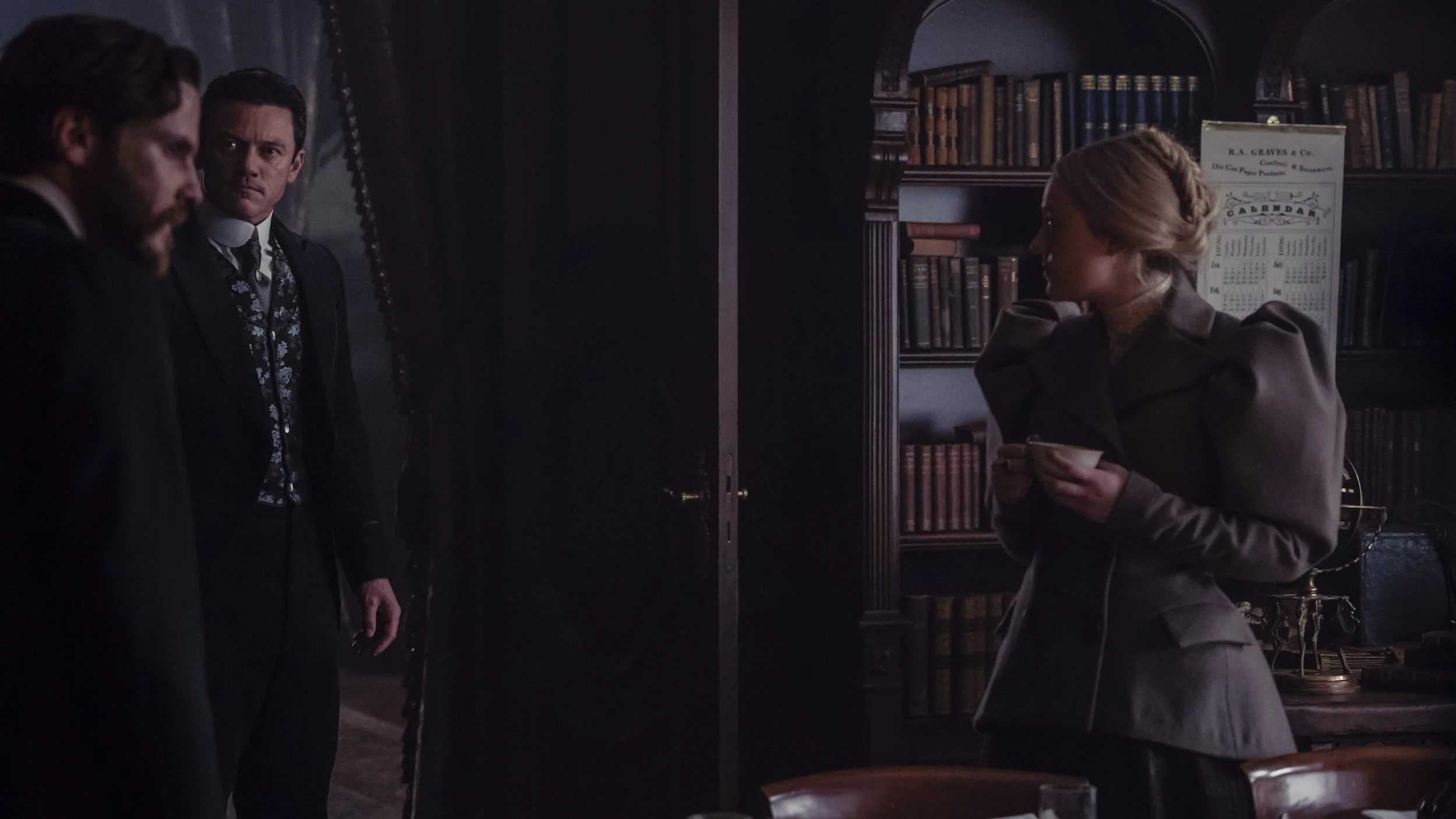 04.27.17_EP103_Scene_40_CamA-502.jpg