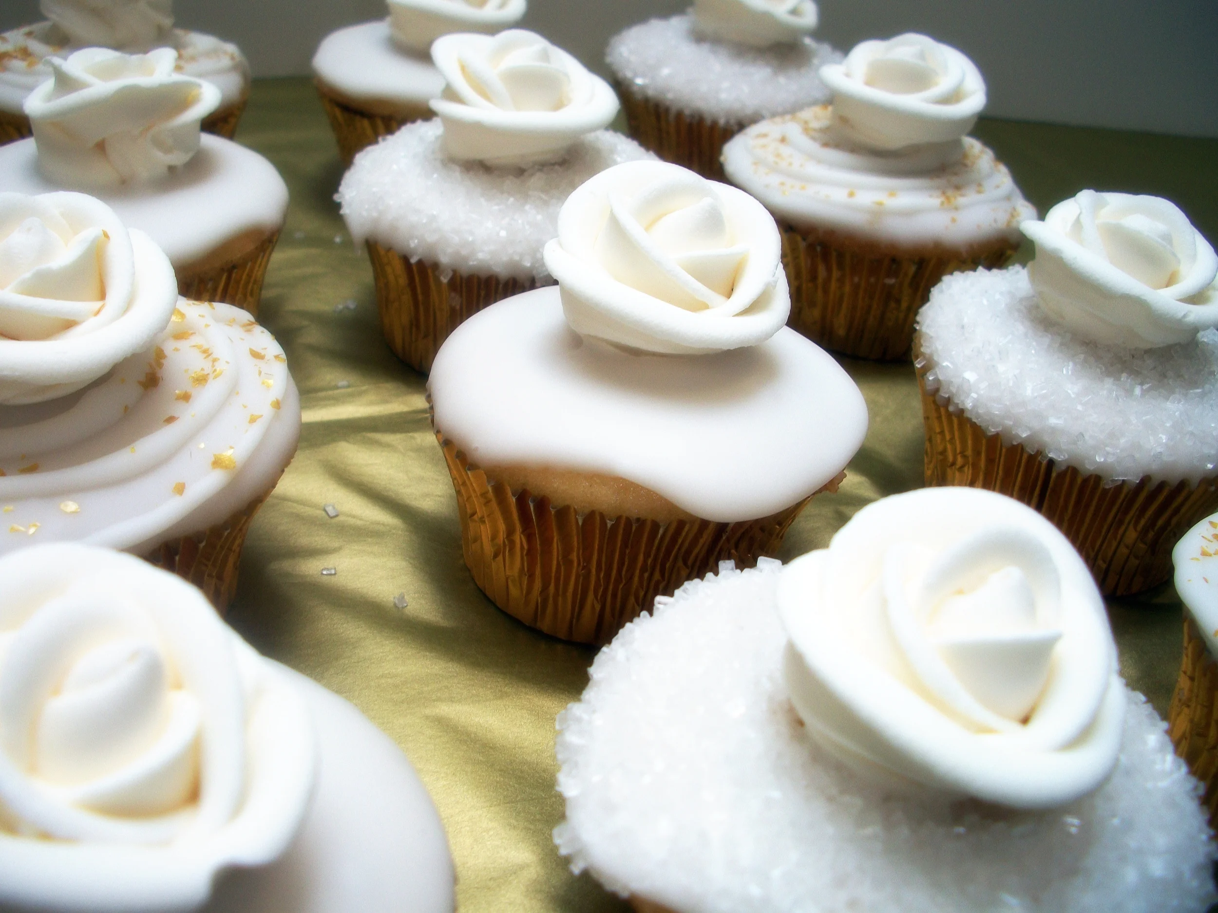 Wedding Cupcakes.jpg
