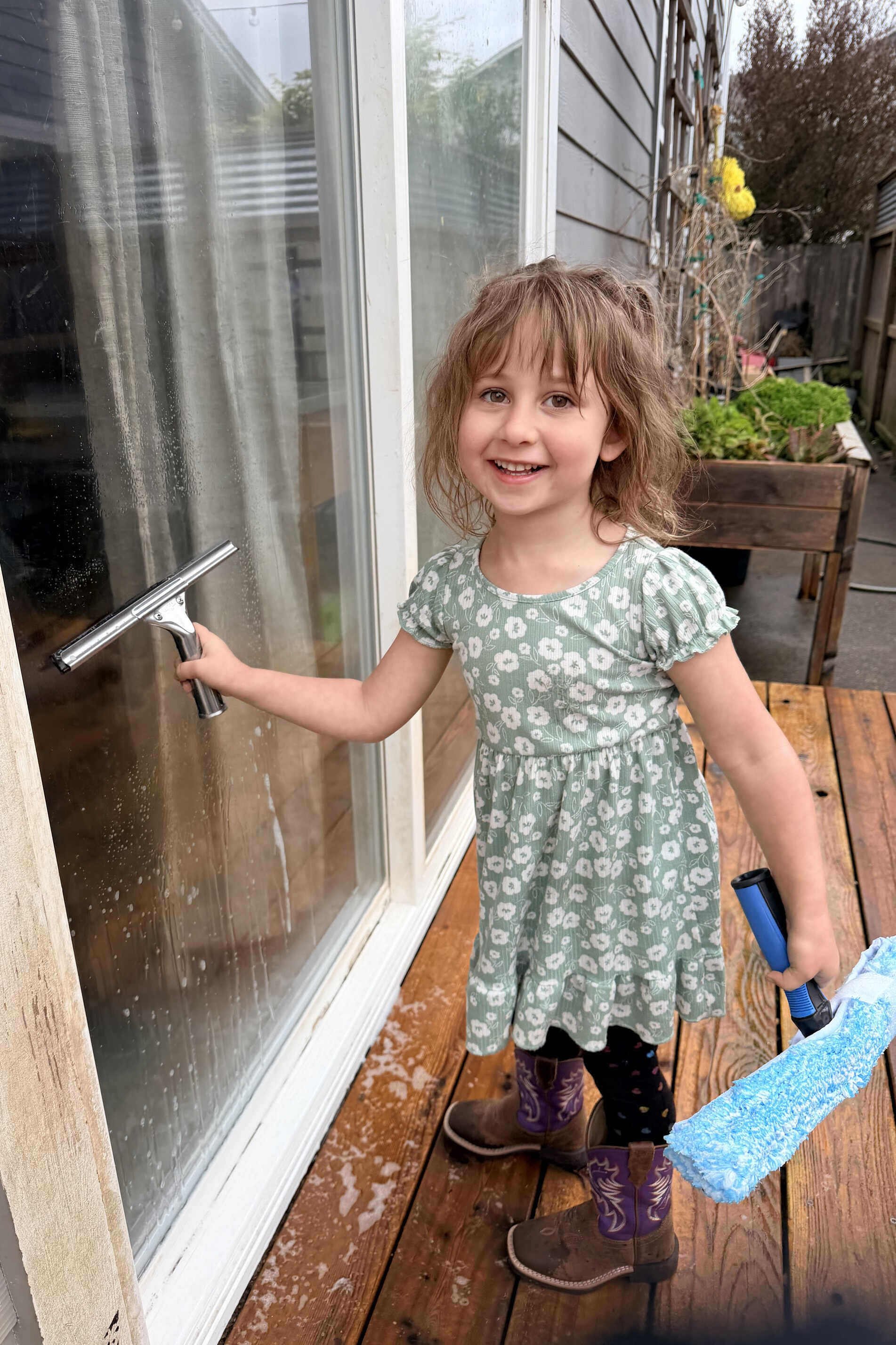 Cleaning A Window In Mckinleyville - resized.jpg