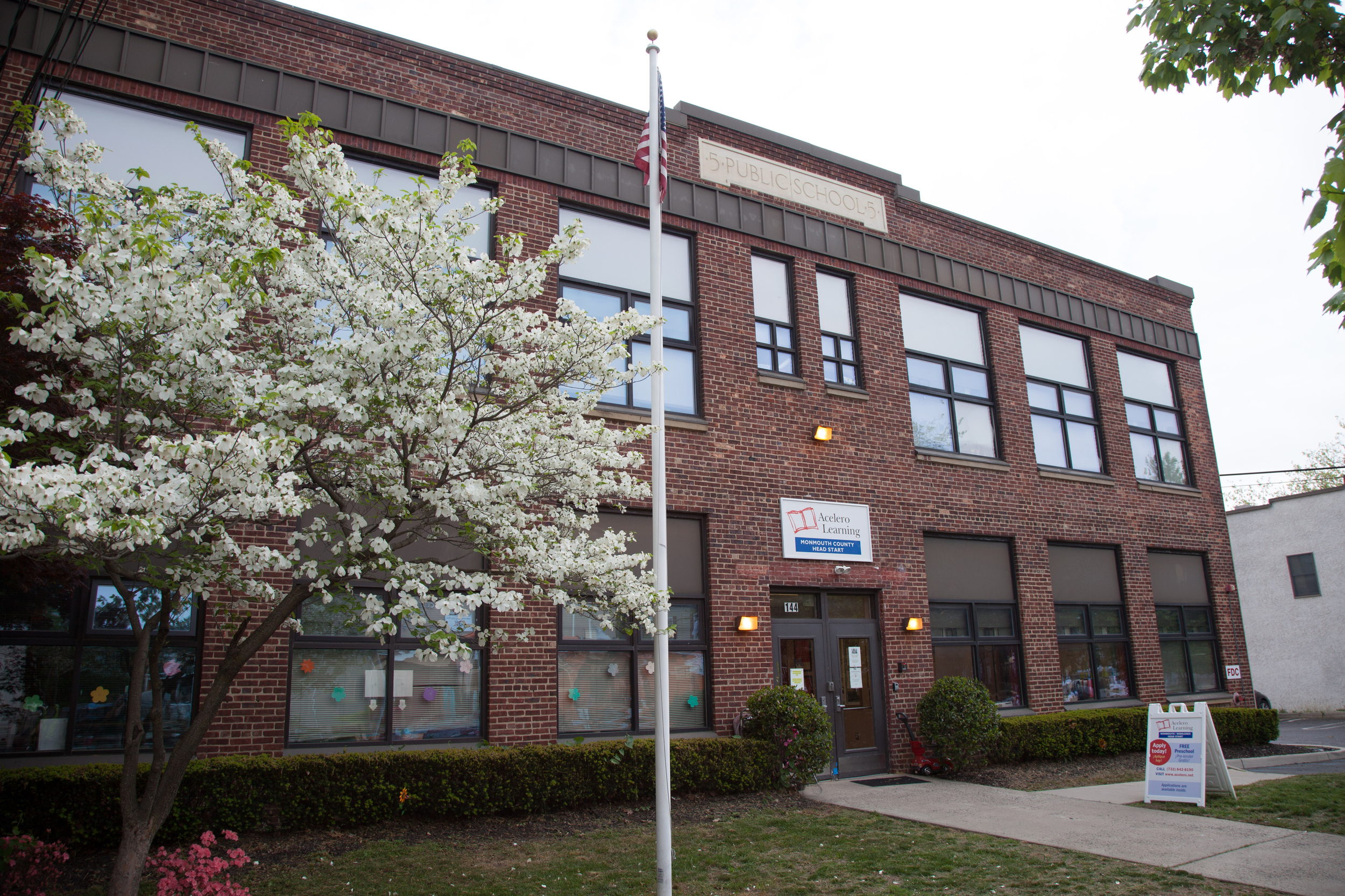 Red Bank Center 144 Drs. James Parker Blvd. Red Bank, NJ 07701 Phone: (732) 842-8190 Fax: (732) 842-3527 Center Director: Diana Morris