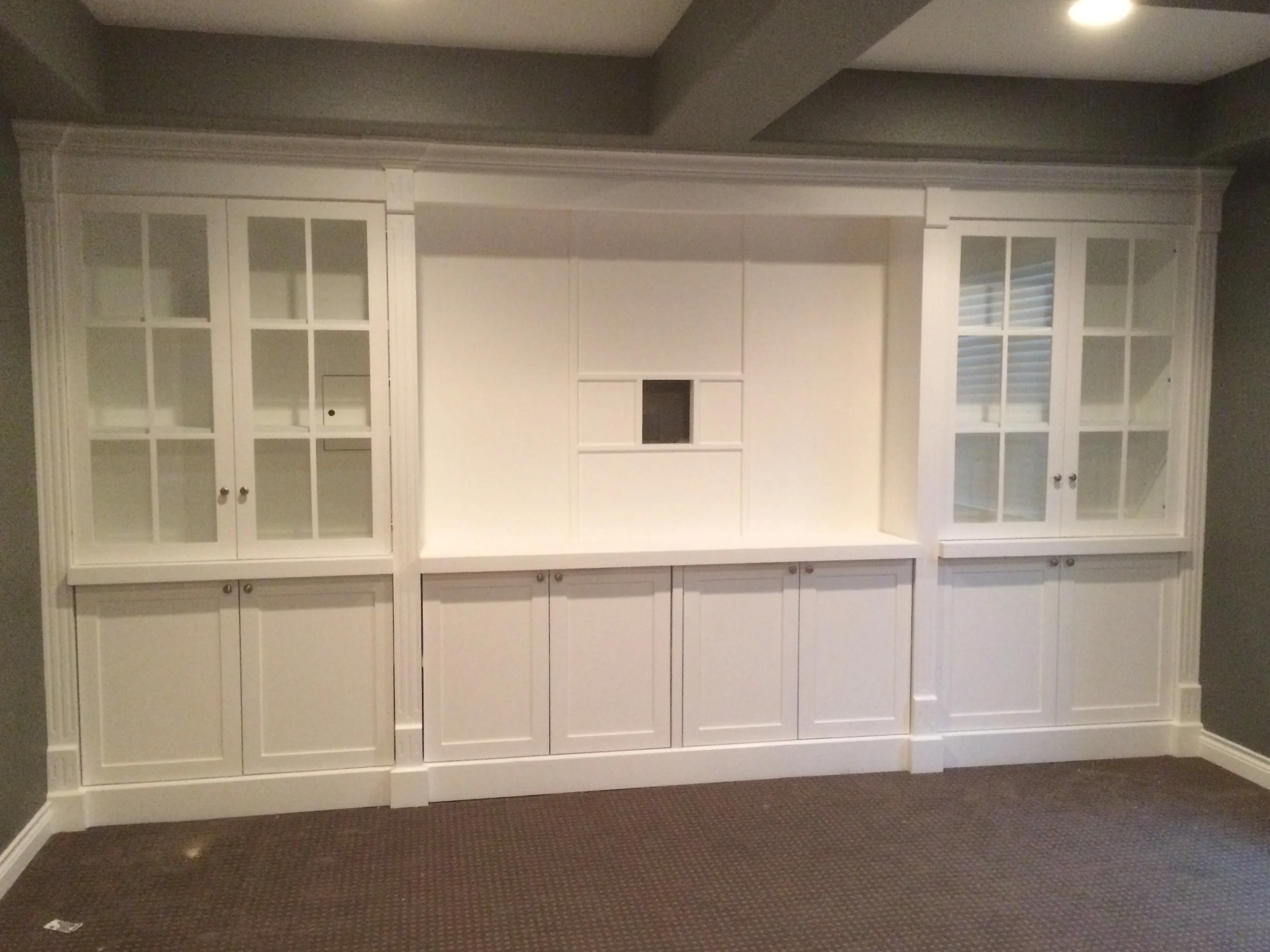 Caruso built in close.JPG