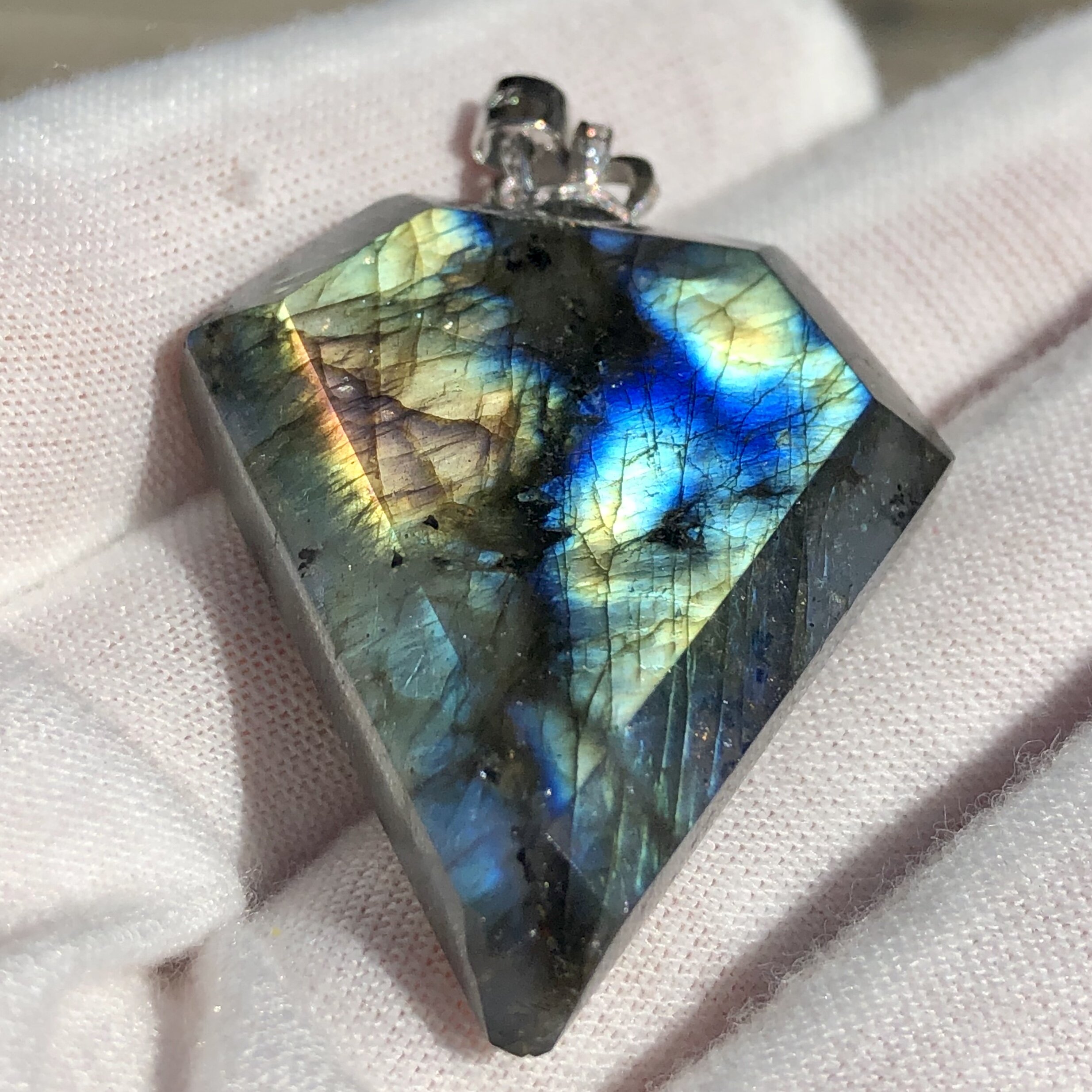 7492BAE0-6A64-4AC1-B501-6C9030537FF1