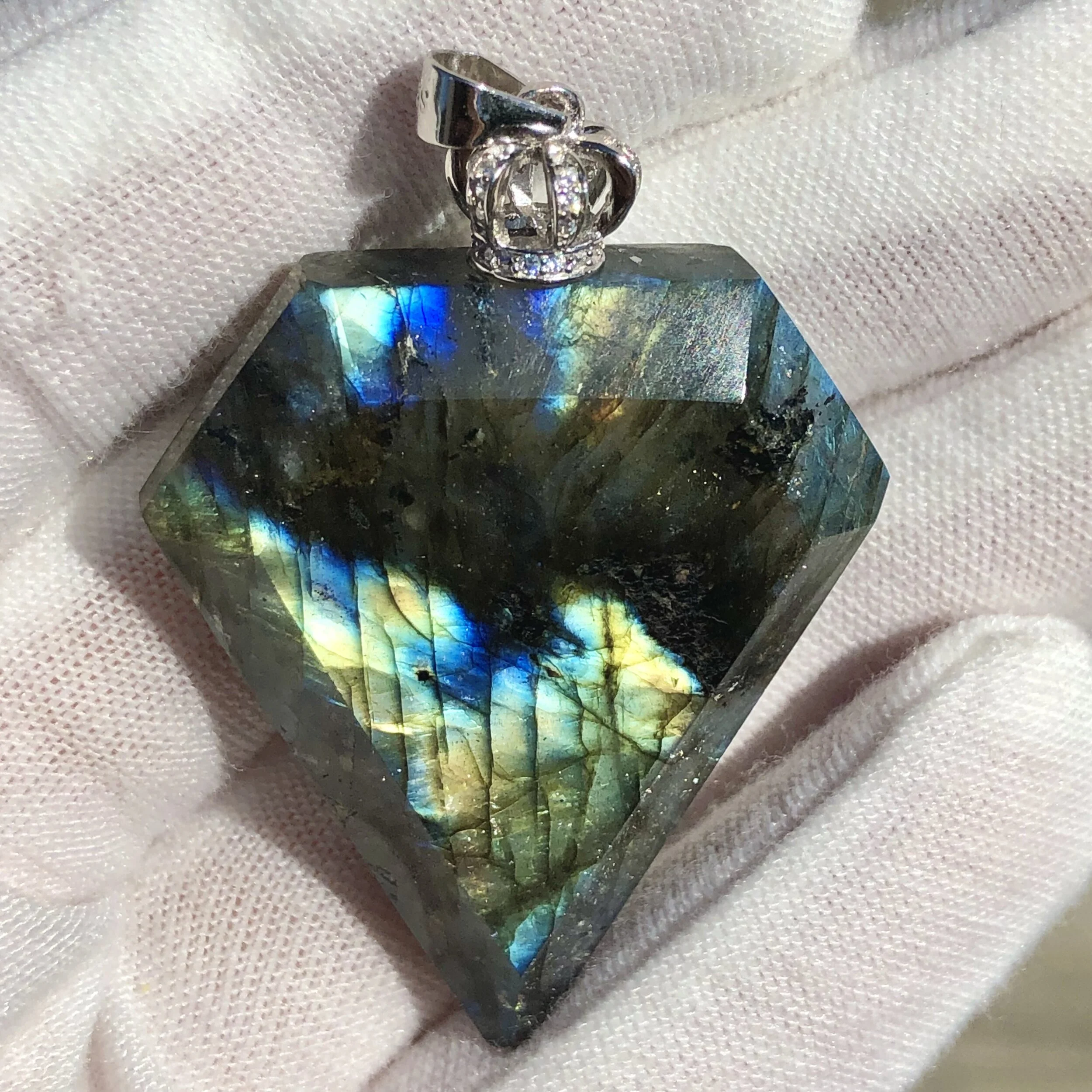 807C5DCB-B565-4B01-8737-D325F08C50A2