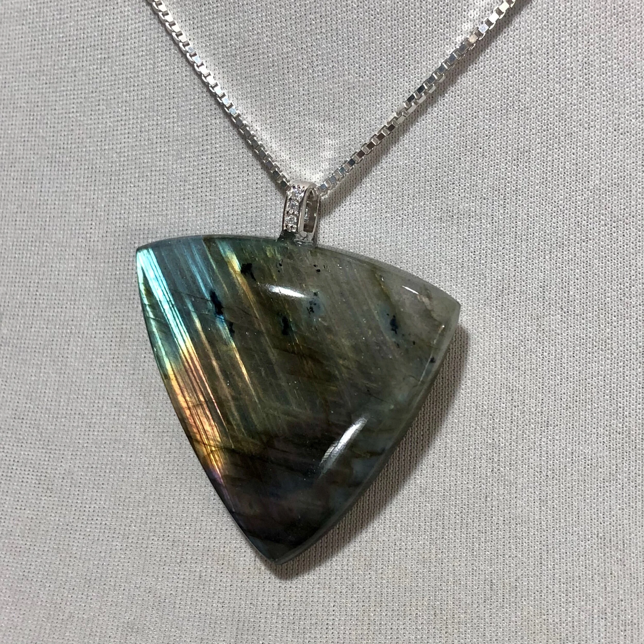 4D64F7F5-5889-413B-9789-F95AD31F94E4