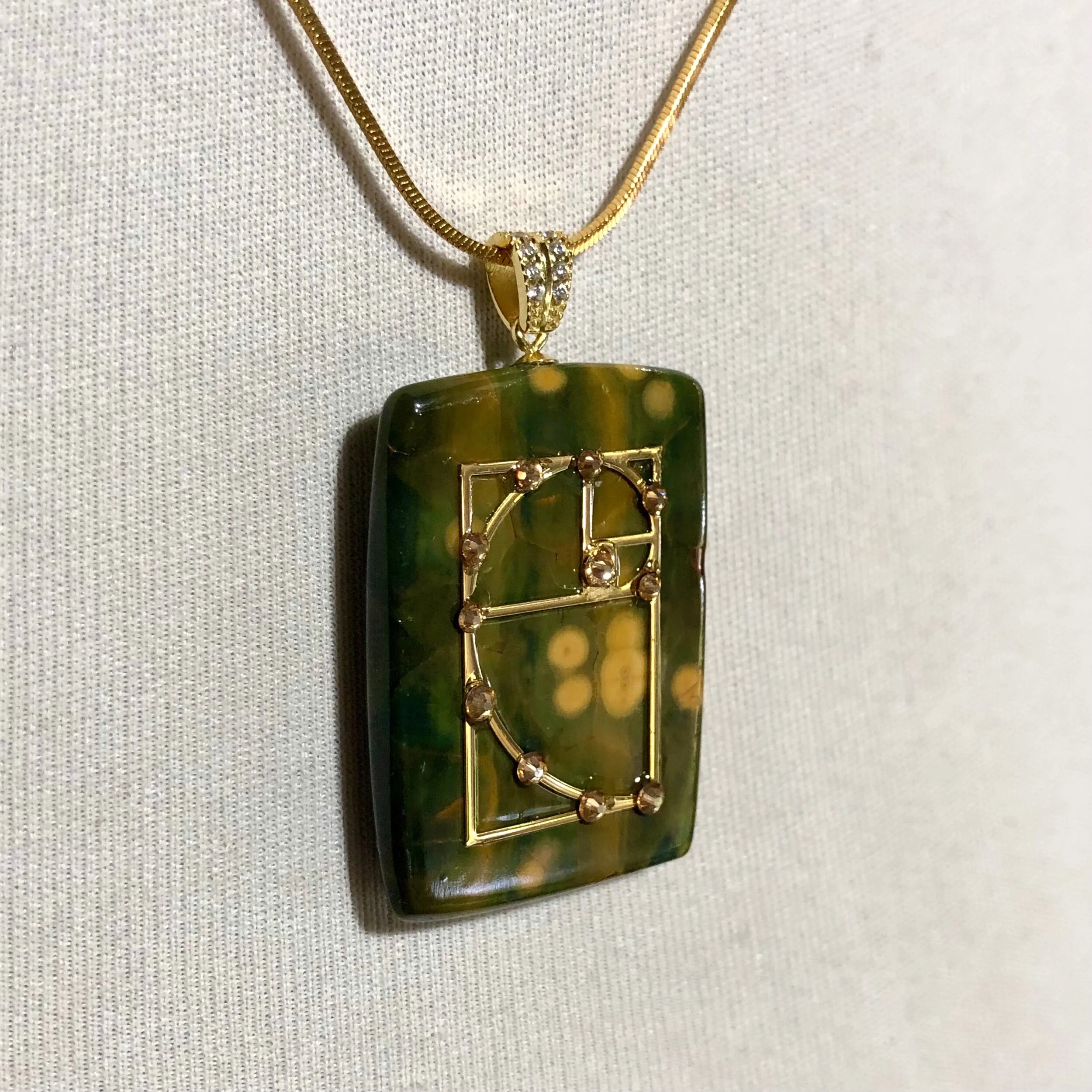 D7B172B3-23D6-4ED6-9E83-5CCDA7407DC9